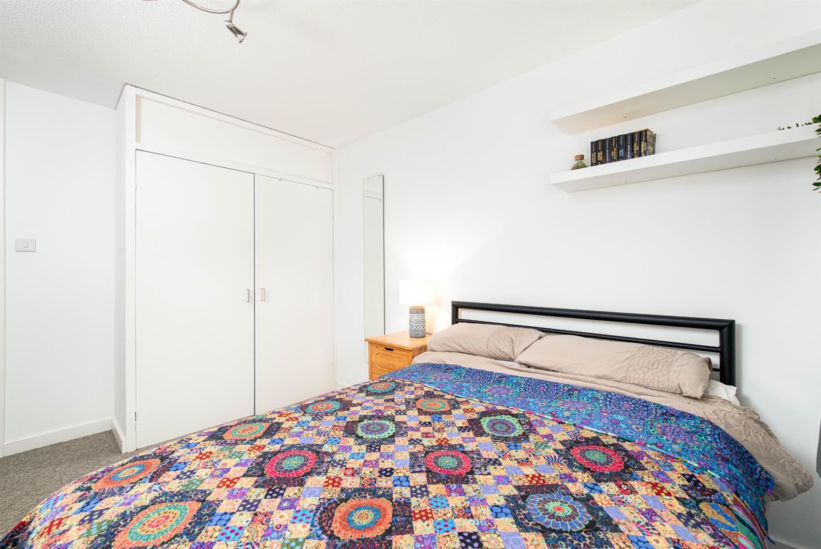 2 bed maisonette for sale in Cumberland Close, Bristol  - Property Image 14