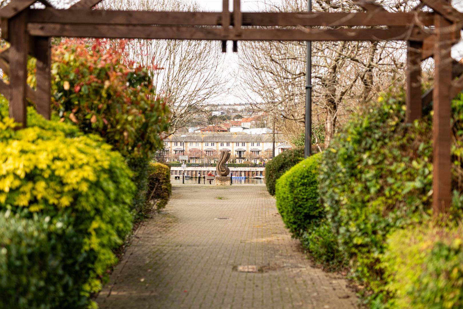 2 bed maisonette for sale in Cumberland Close, Bristol  - Property Image 9