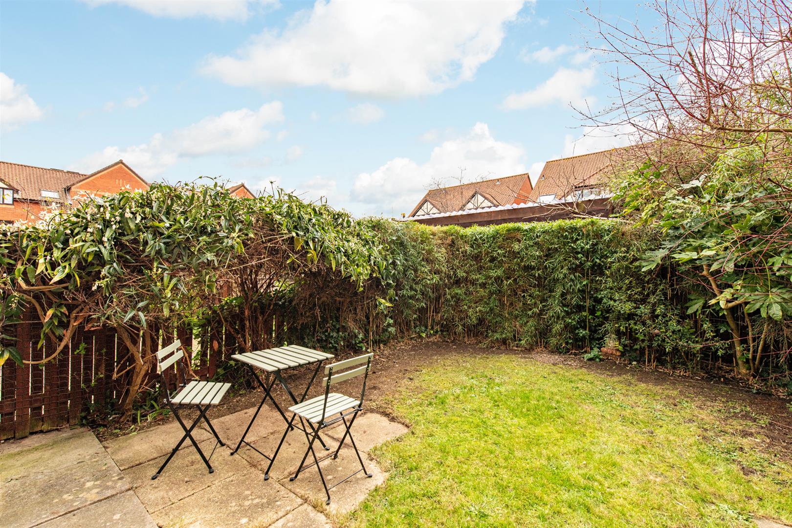 2 bed maisonette for sale in Cumberland Close, Bristol  - Property Image 19