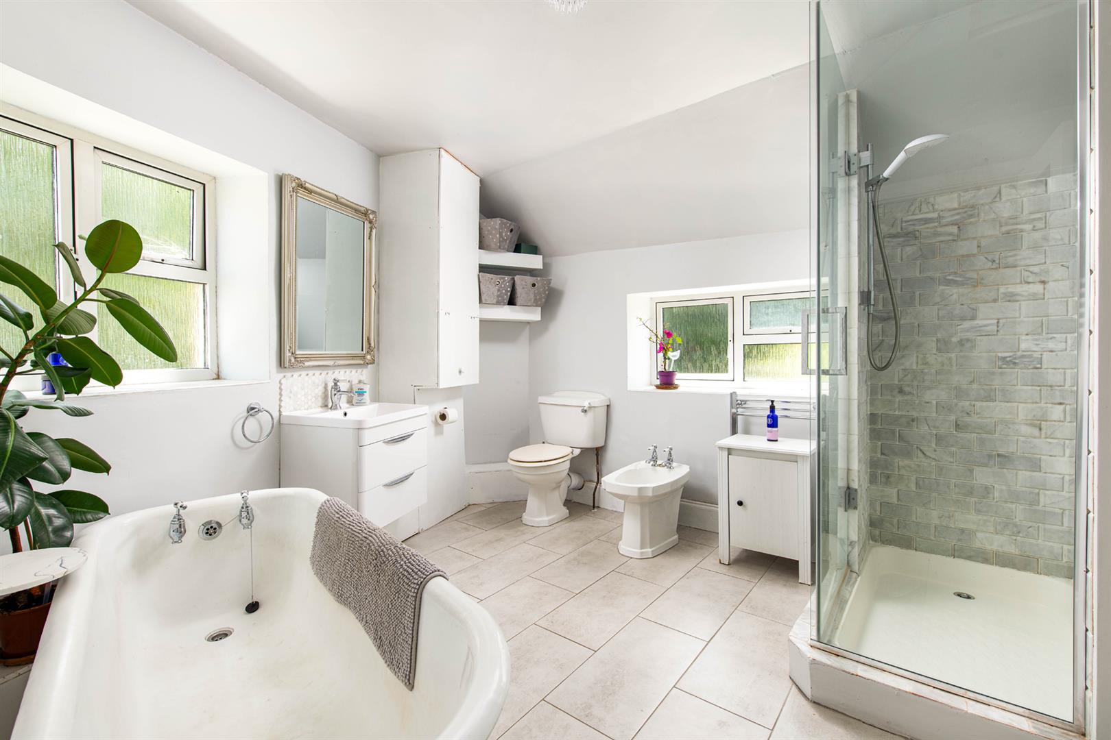 4 bed house for sale in Church Hill, Bristol 11