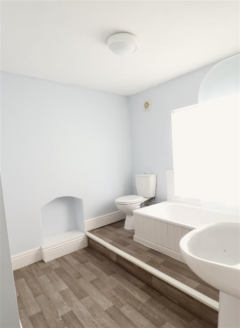 2 bed house to rent in Princess Victoria Street, Bristol 8