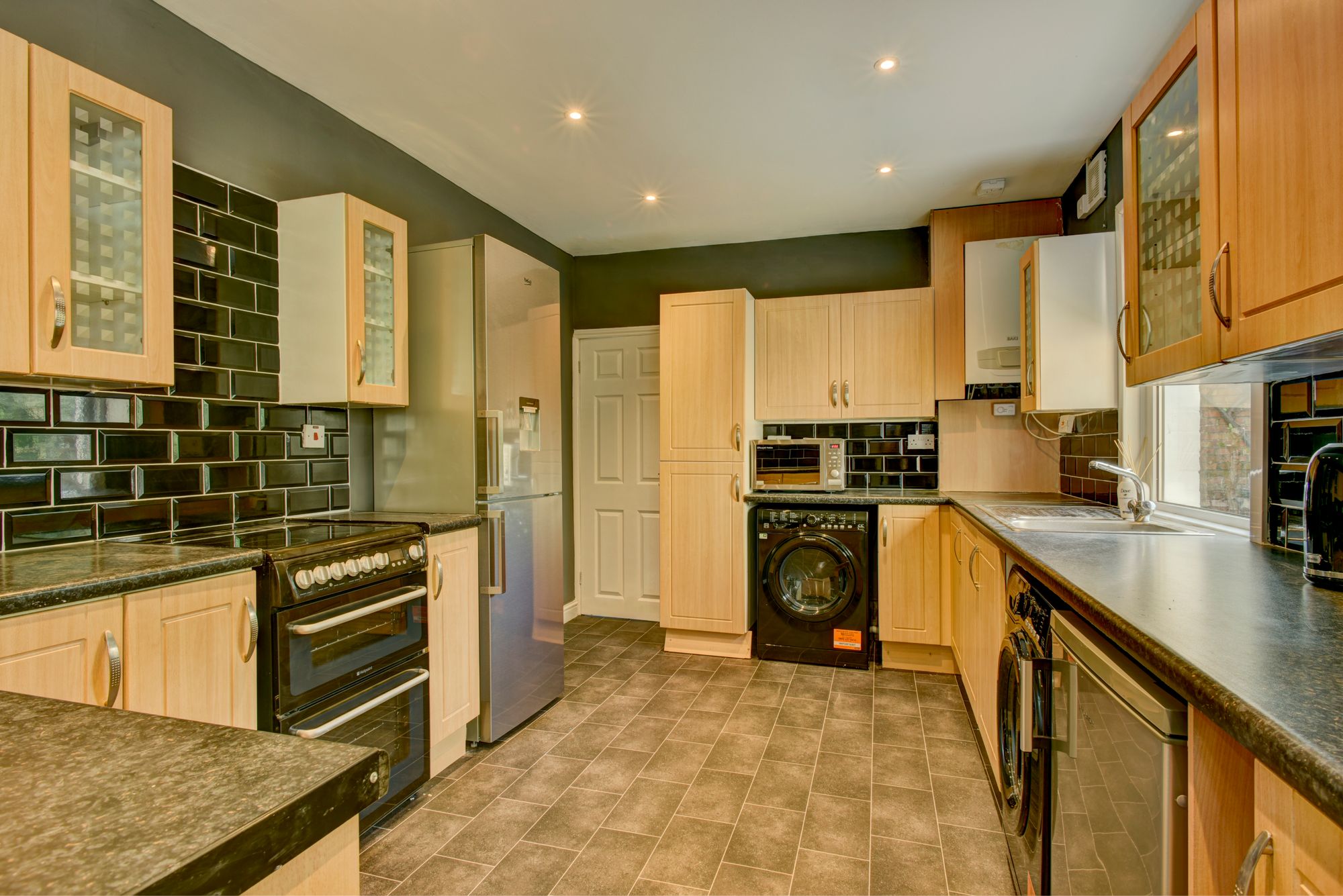 1 bed house share to rent in Albemarle Road, Taunton, TA1 1