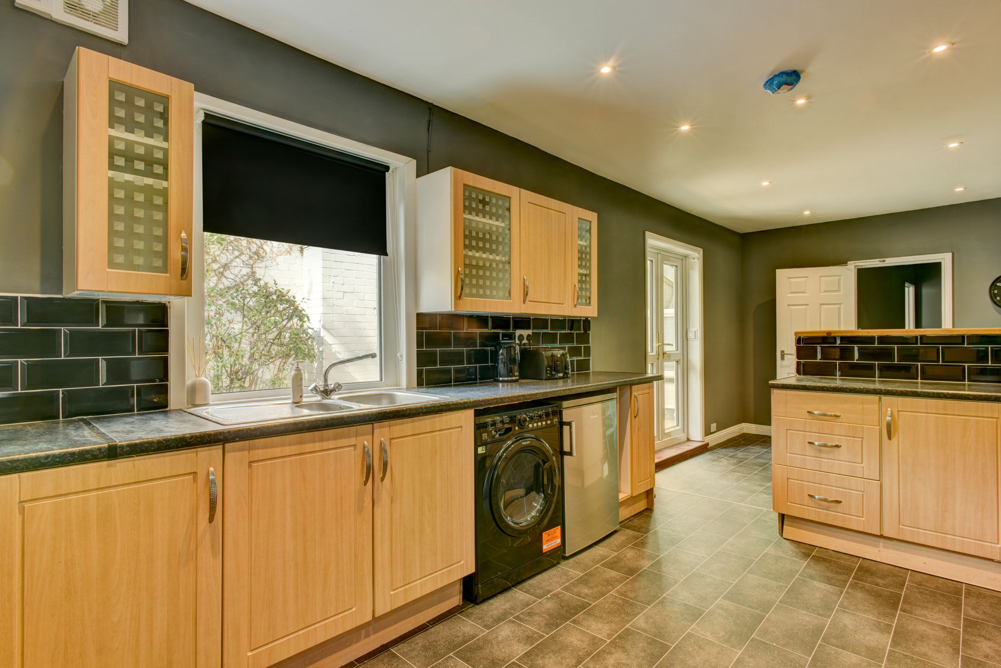 1 bed house share to rent in Albemarle Road, Taunton, TA1 3