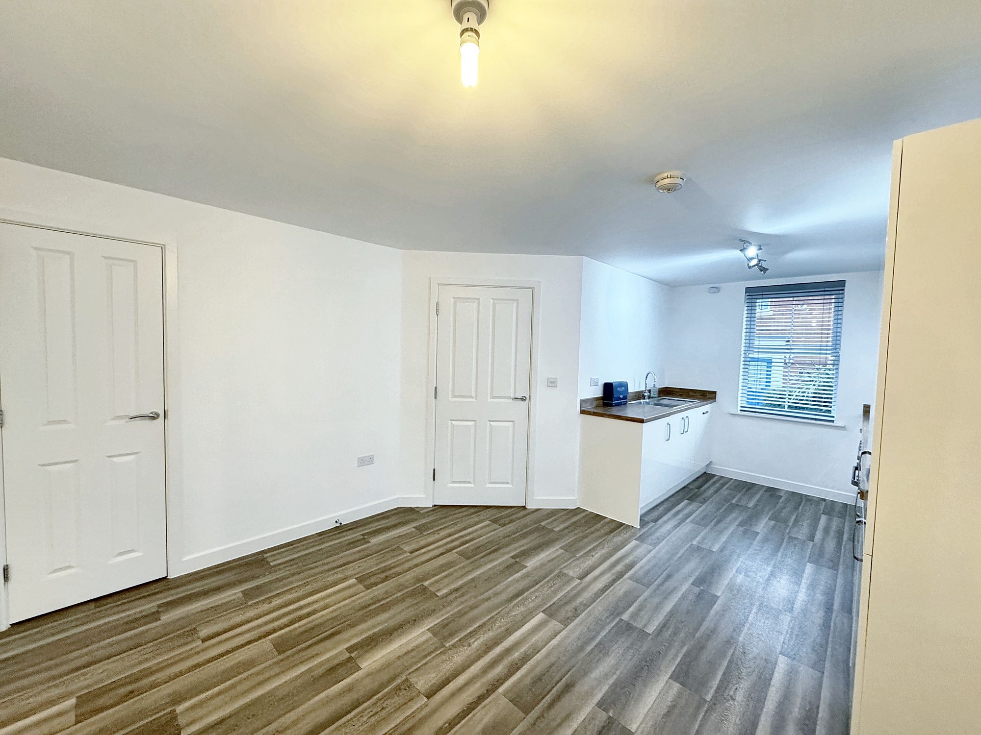 3 bed house to rent in Garden Close, Cheddon Fitzpaine, TA2 5