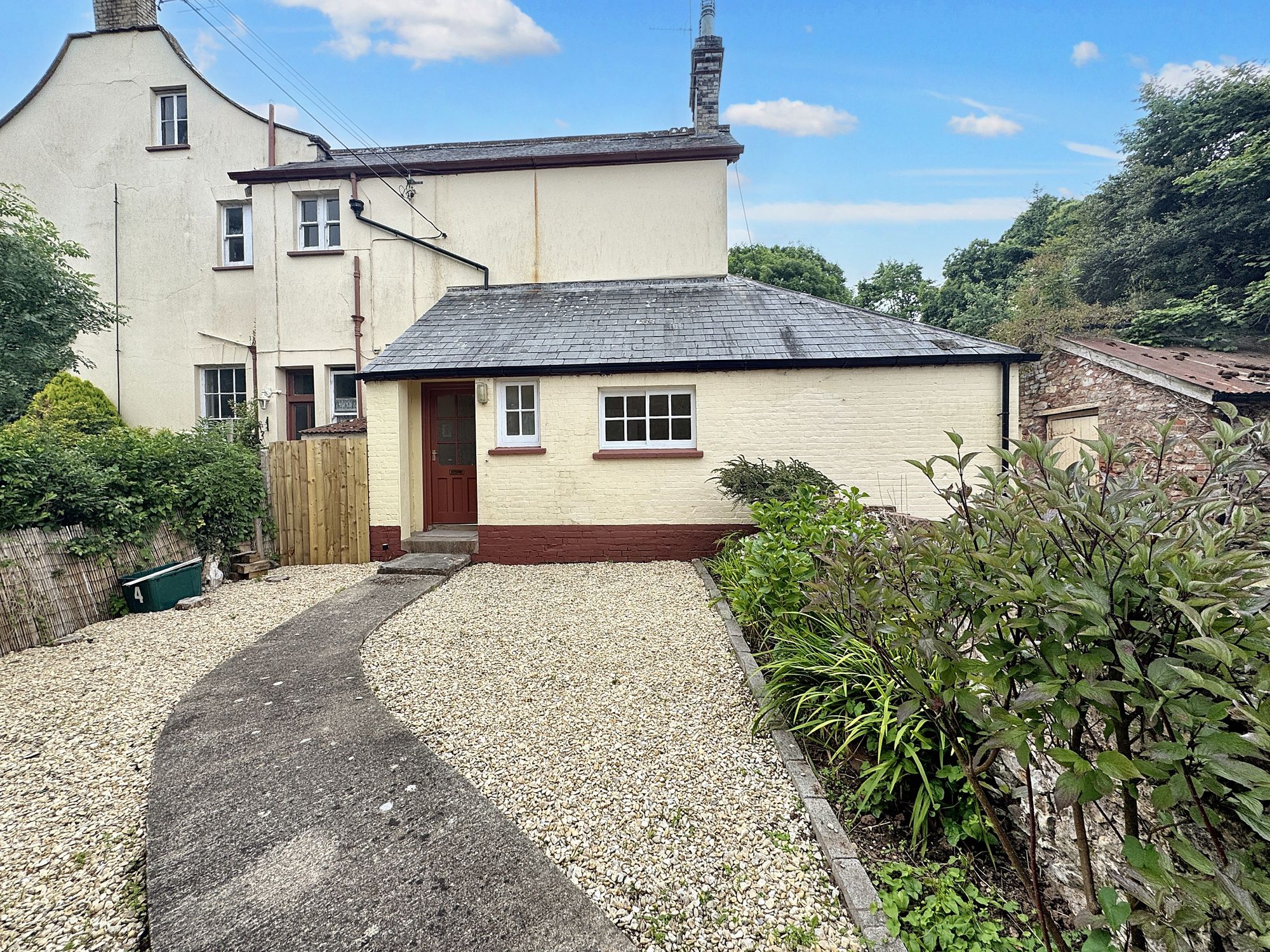 2 bed semi-detached house to rent in Ford Street, Wellington, TA21  - Property Image 1