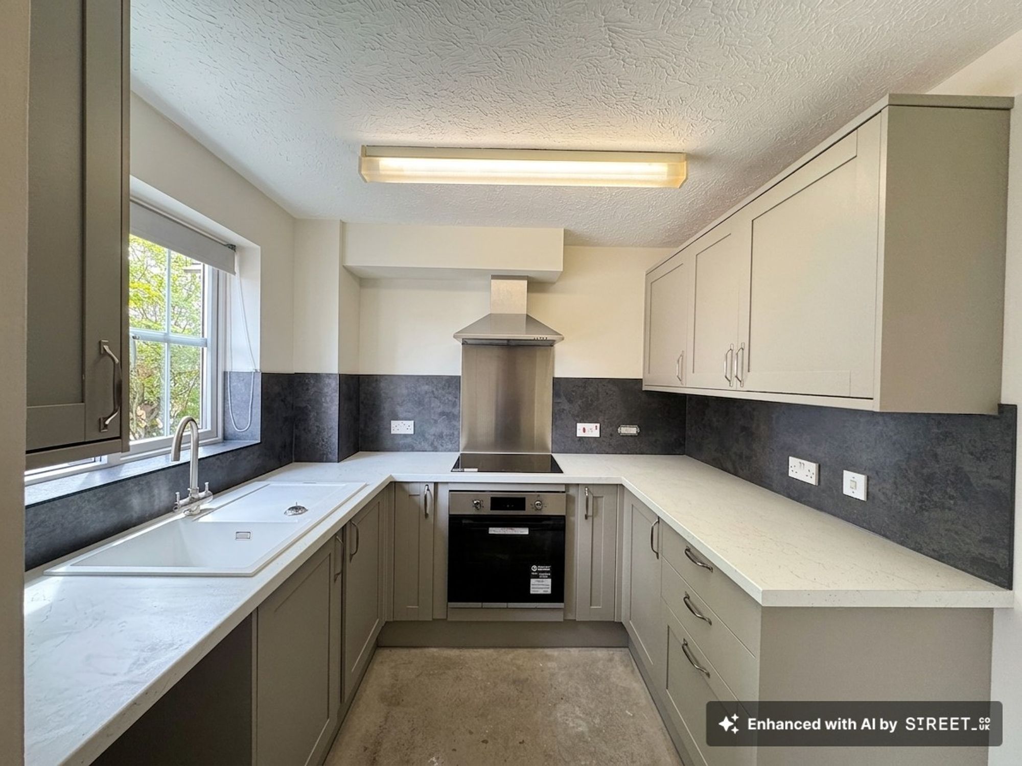 2 bed mid-terraced house to rent in Standfast Place, Taunton, TA2 1