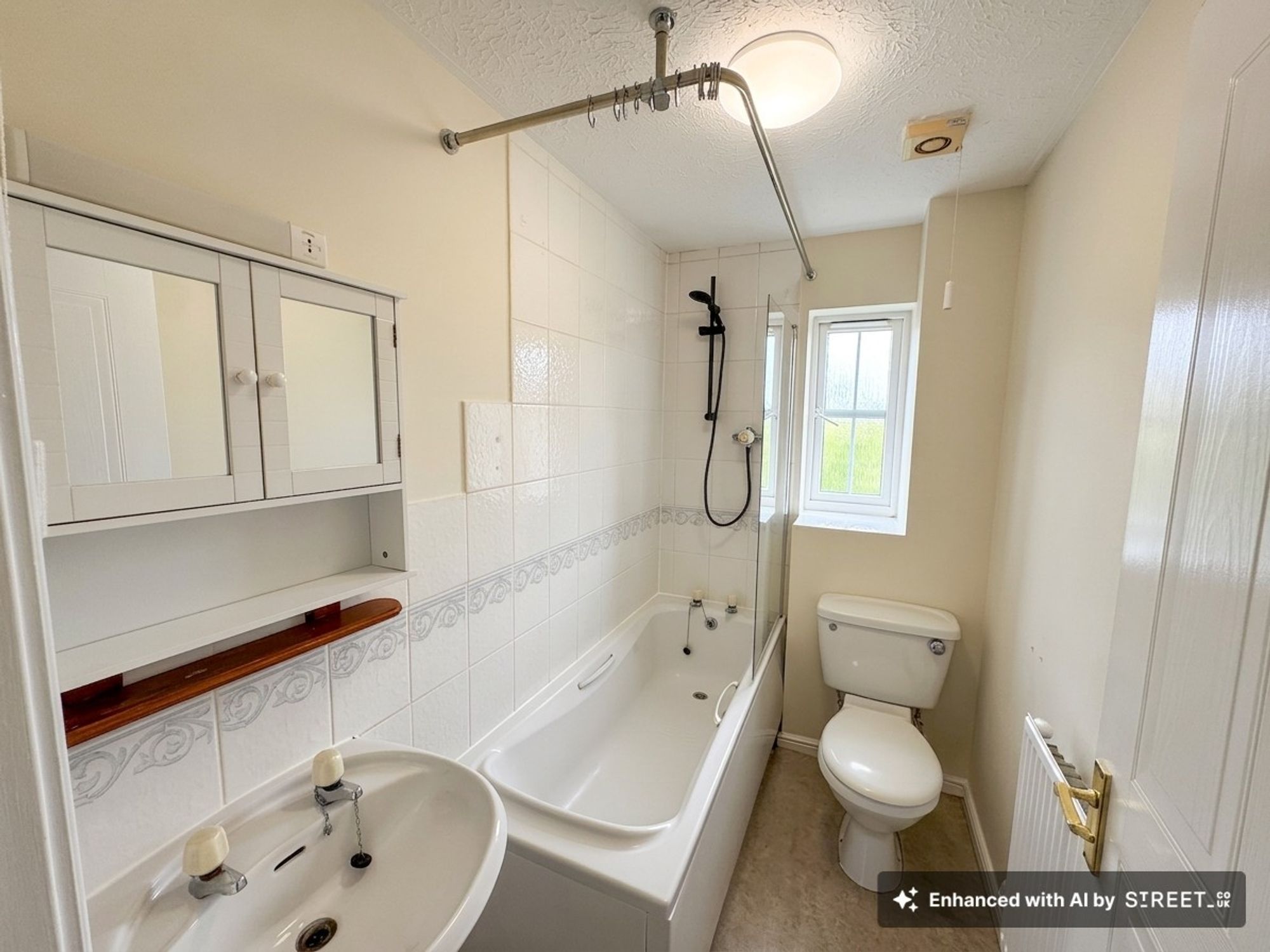 2 bed mid-terraced house to rent in Standfast Place, Taunton, TA2 7