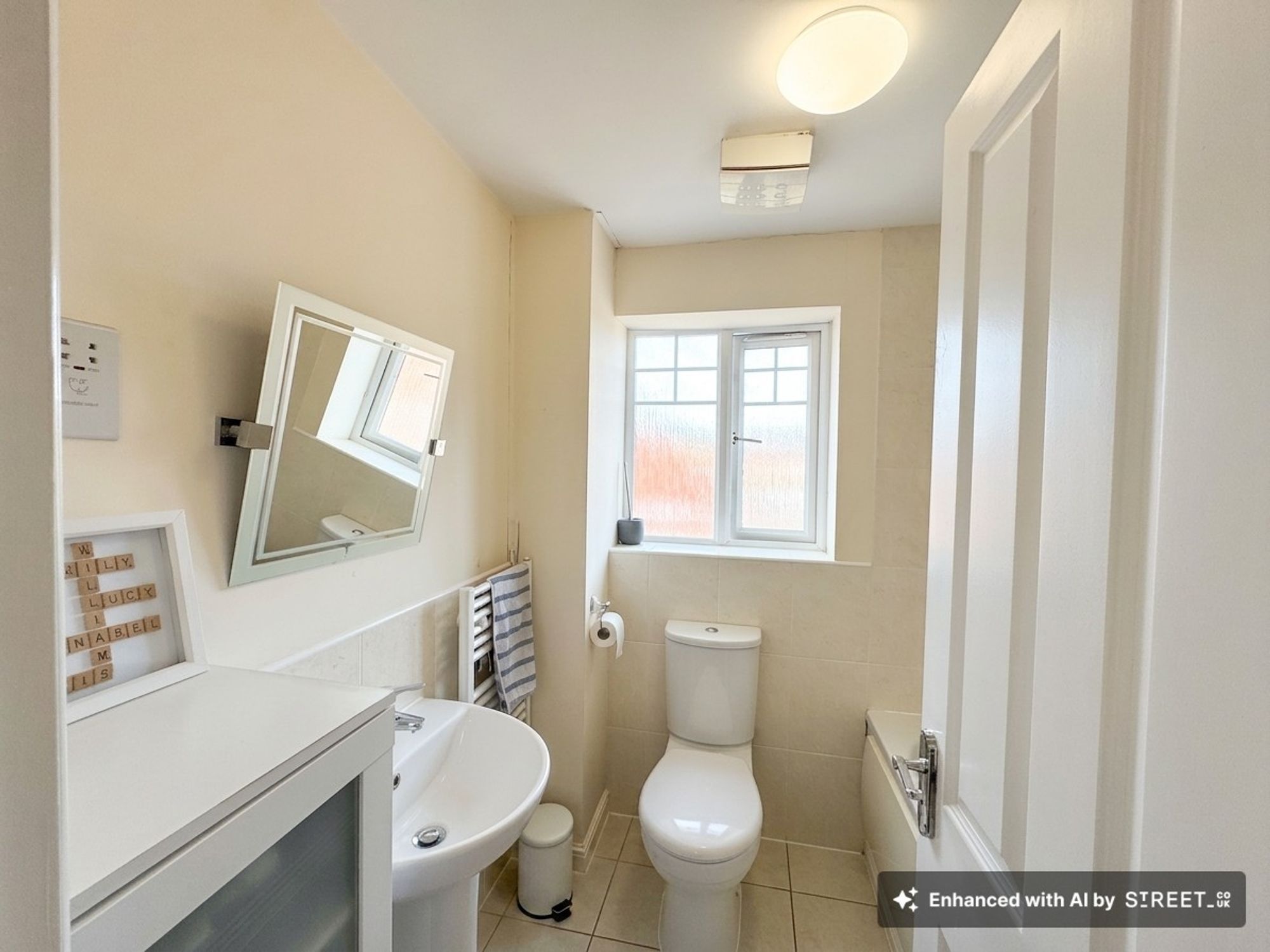 3 bed town house to rent in Collett Road, Norton Fitzwarren, TA2 15
