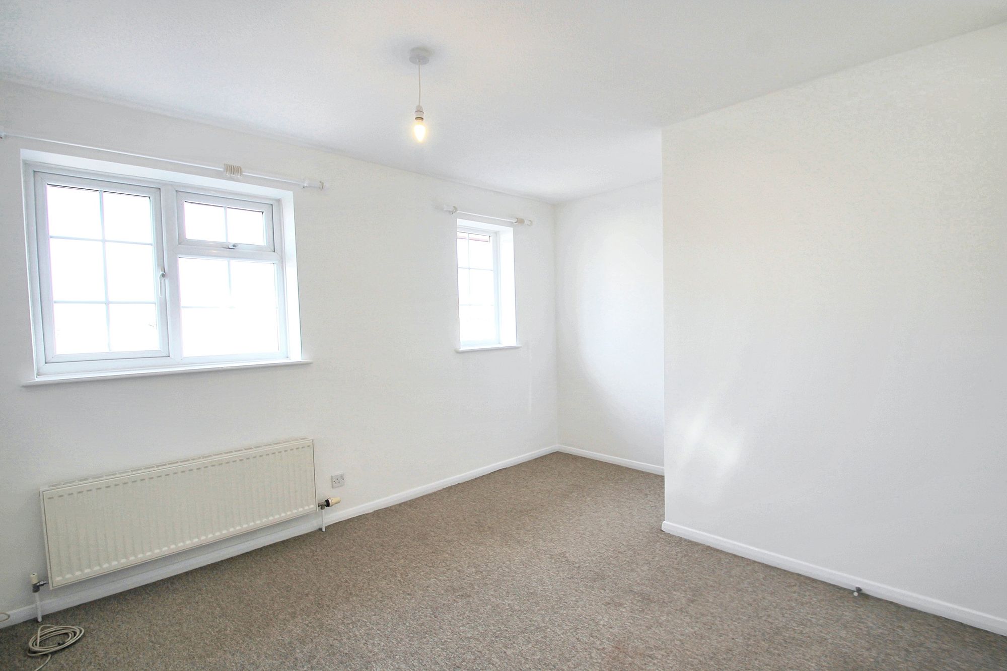 2 bed house to rent in Ryburn Close, Taunton, TA1 8