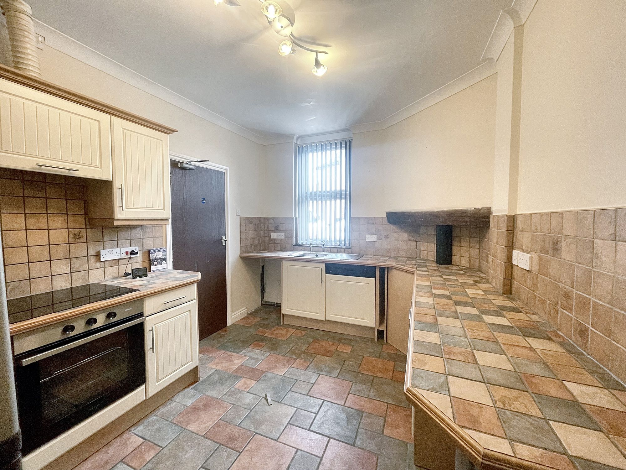 1 bed flat to rent in Mountway Road, Bishops Hull, TA1 2
