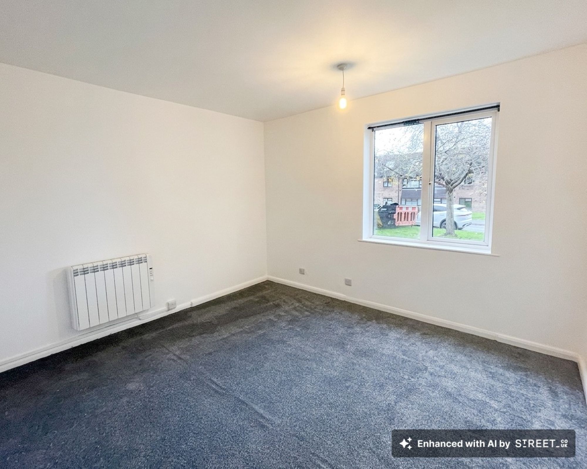 2 bed flat to rent in Bacon Drive, Taunton, TA1 3