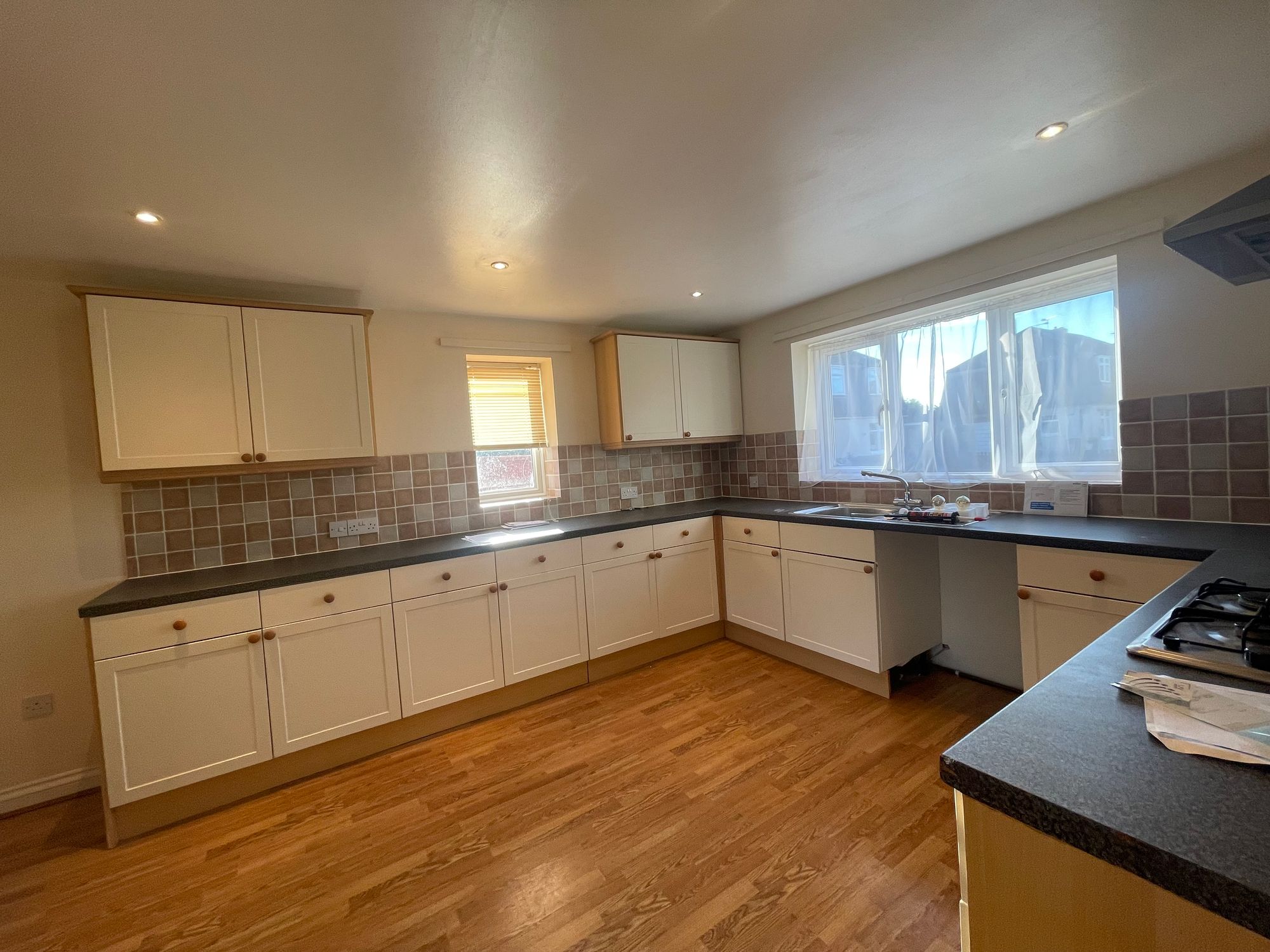 4 bed to rent in Crowcombe Road, Taunton, TA2  - Property Image 3