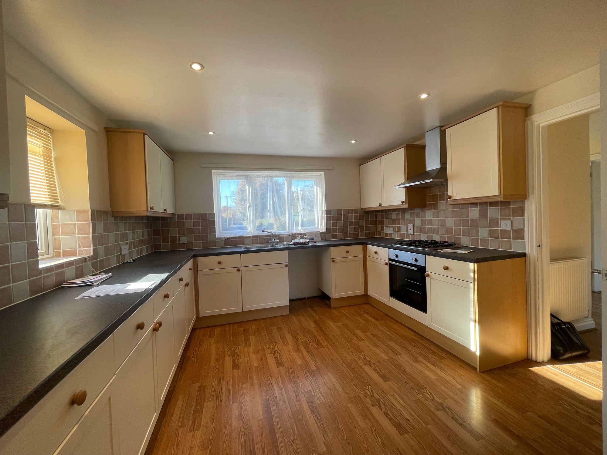 4 bed to rent in Crowcombe Road, Taunton, TA2 1