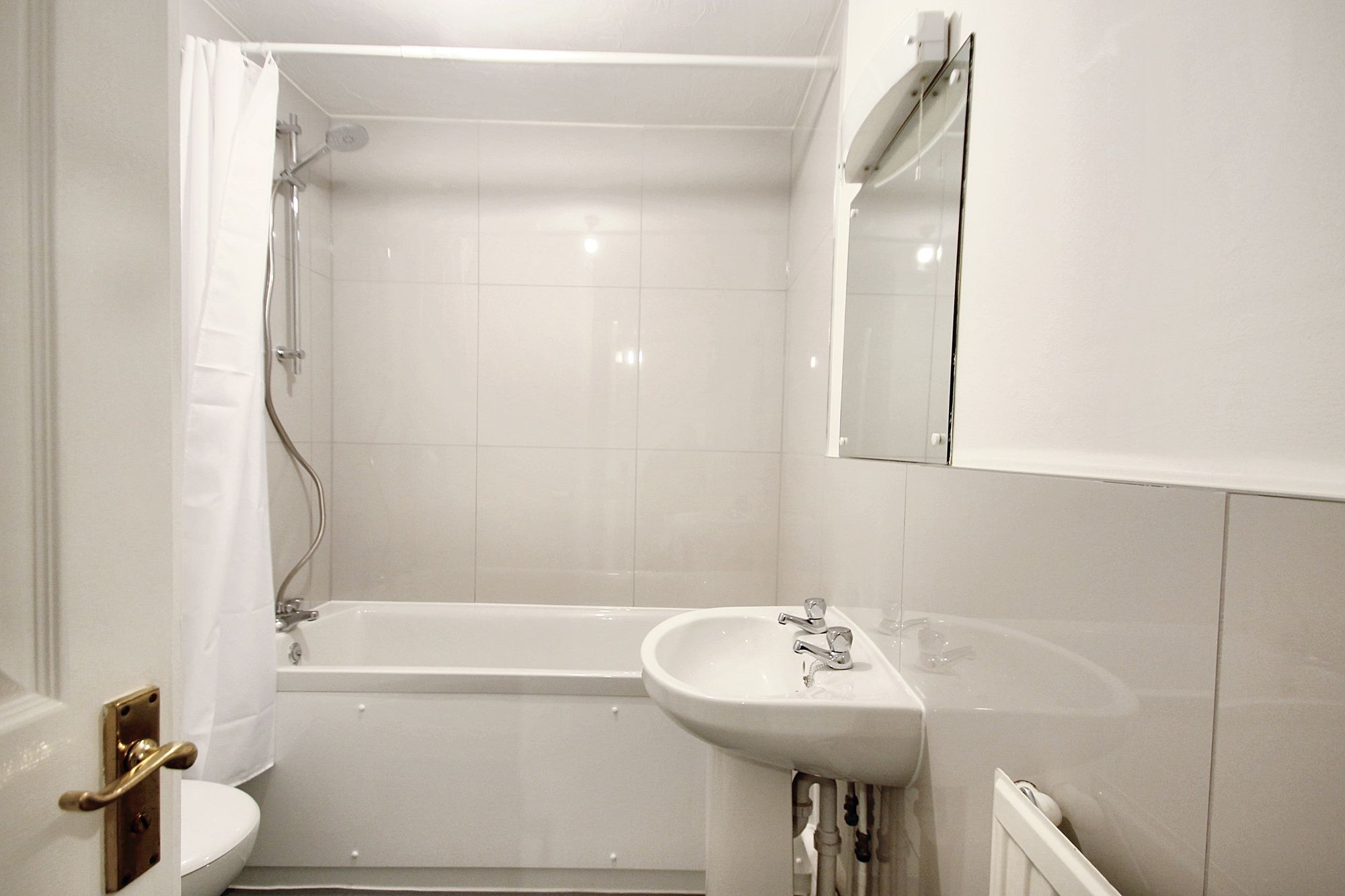 3 bed mid-terraced house for sale in Fivash Close, Taunton, TA1  - Property Image 8