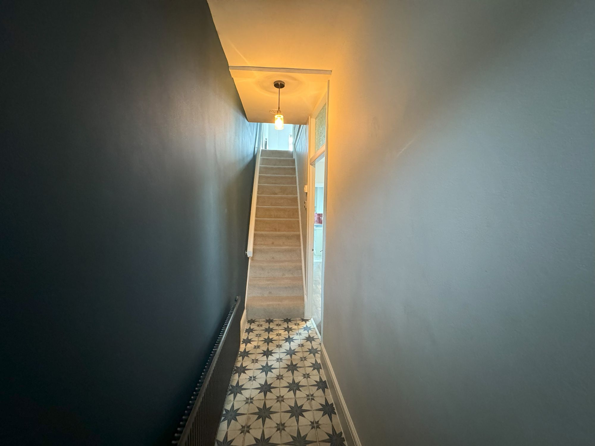 3 bed terraced house to rent in Maxwell Street, Taunton, TA2 7