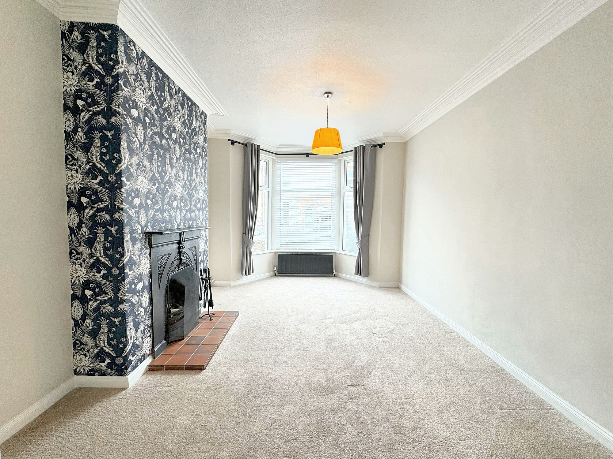 3 bed terraced house to rent in Maxwell Street, Taunton, TA2 2