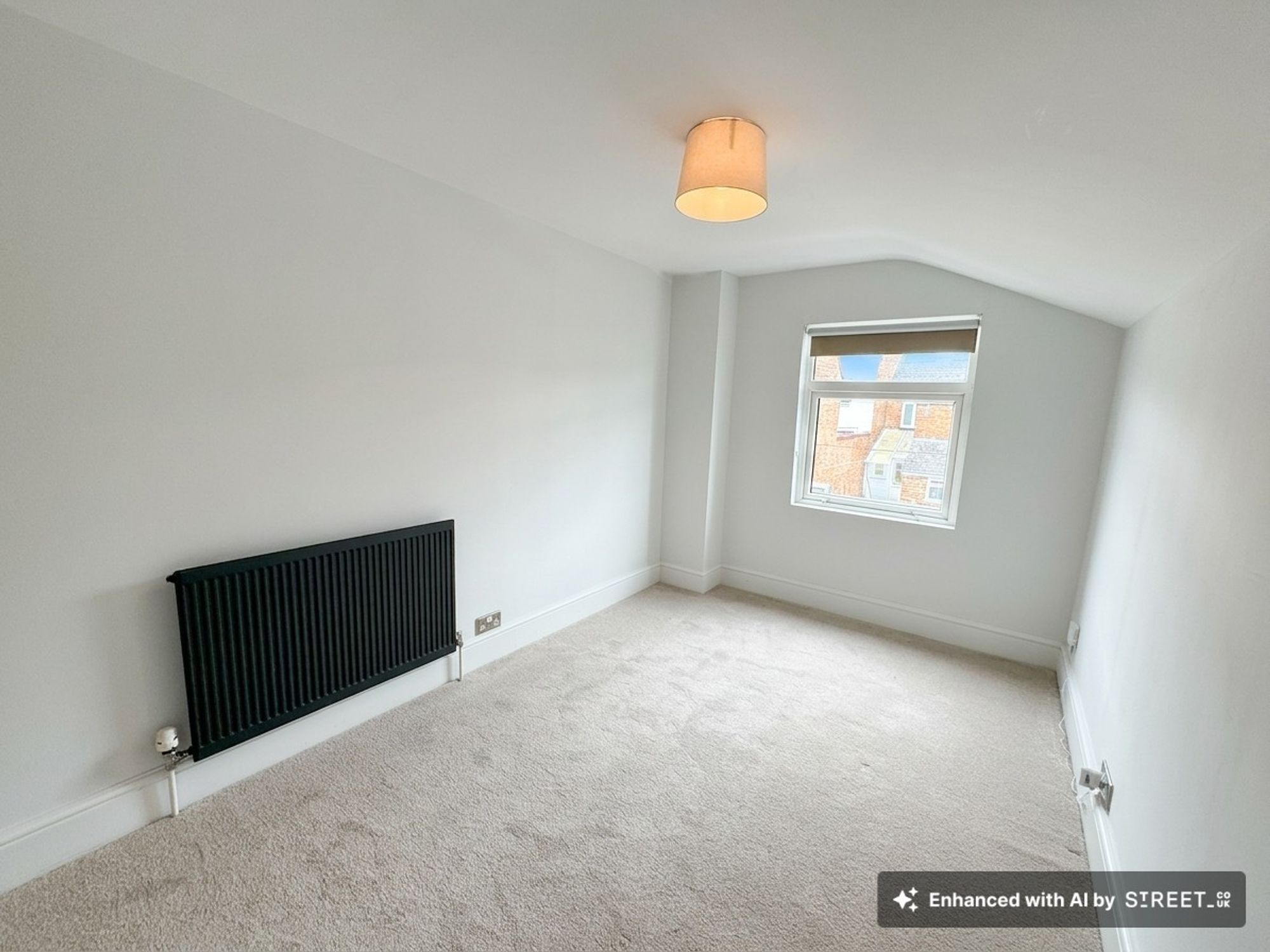 3 bed terraced house to rent in Maxwell Street, Taunton, TA2 12