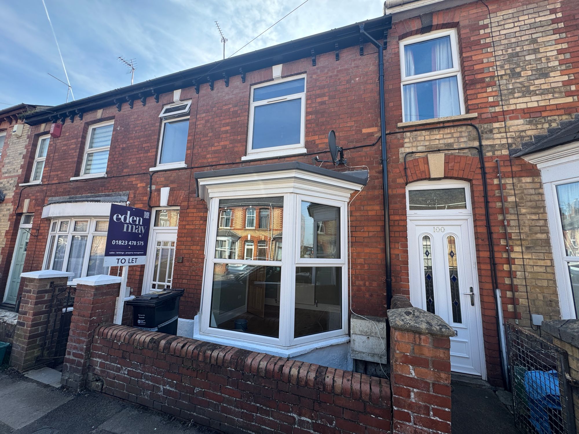 3 bed house to rent in St. Augustine Street, Taunton, TA1  - Property Image 1