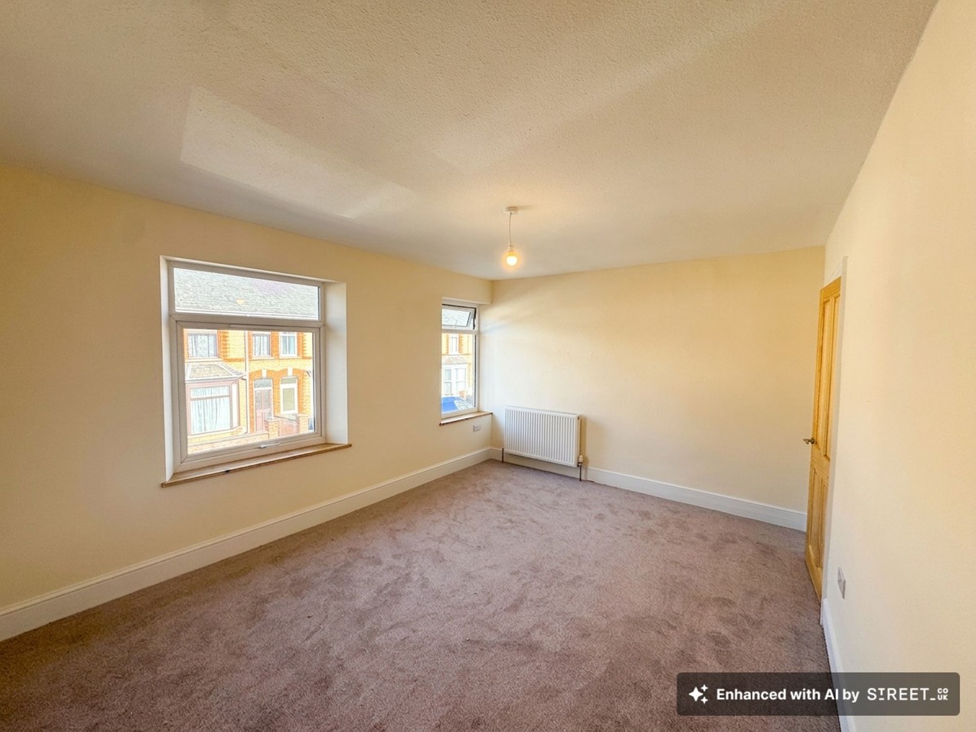 3 bed house to rent in St. Augustine Street, Taunton, TA1 10