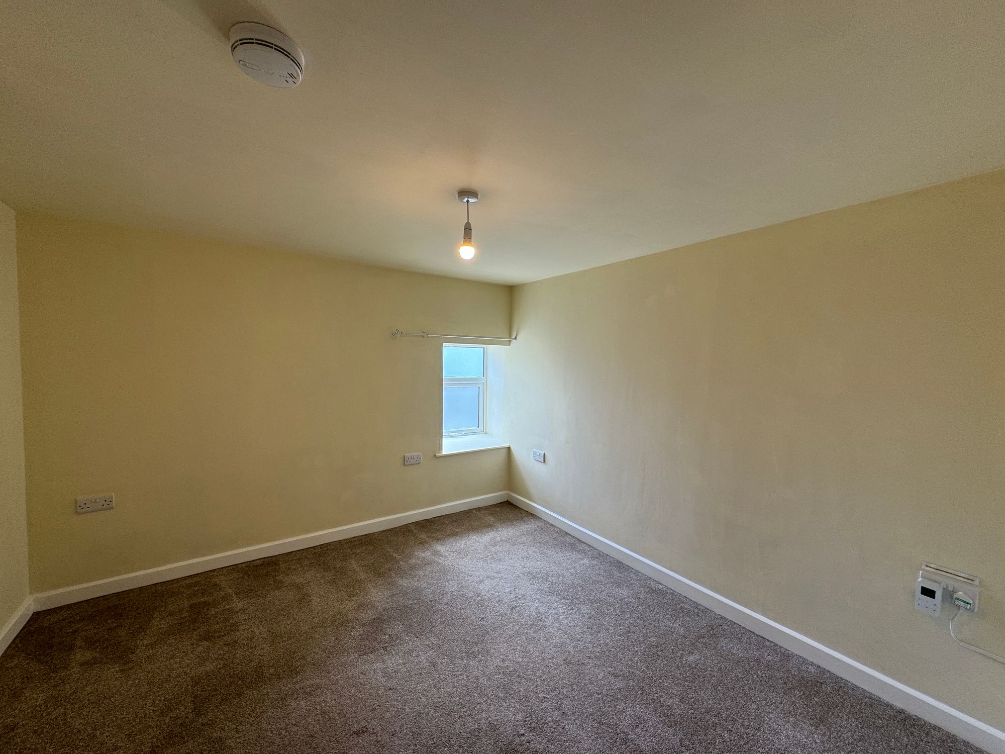 1 bed apartment to rent in 108 Cheddon Road, Taunton, TA2 4