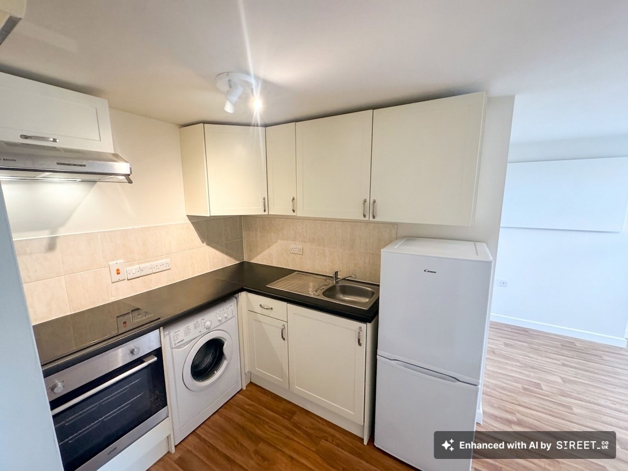 1 bed apartment to rent in 108 Cheddon Road, Taunton, TA2