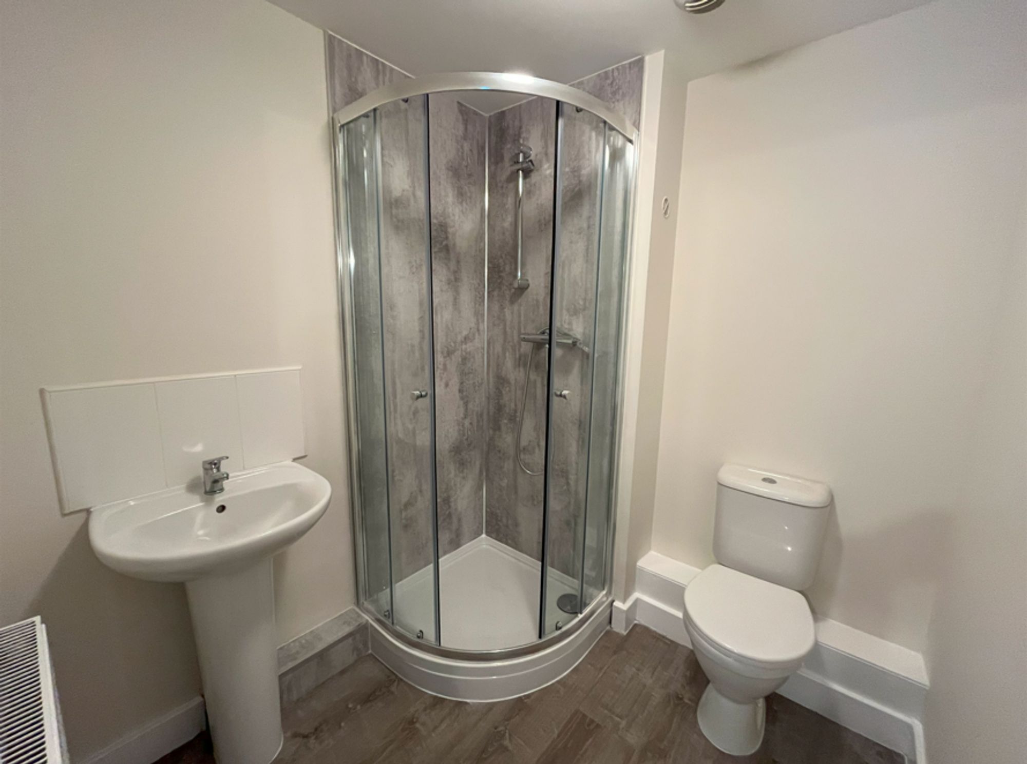 1 bed studio flat to rent in Corporation Street, Taunton, TA1 3