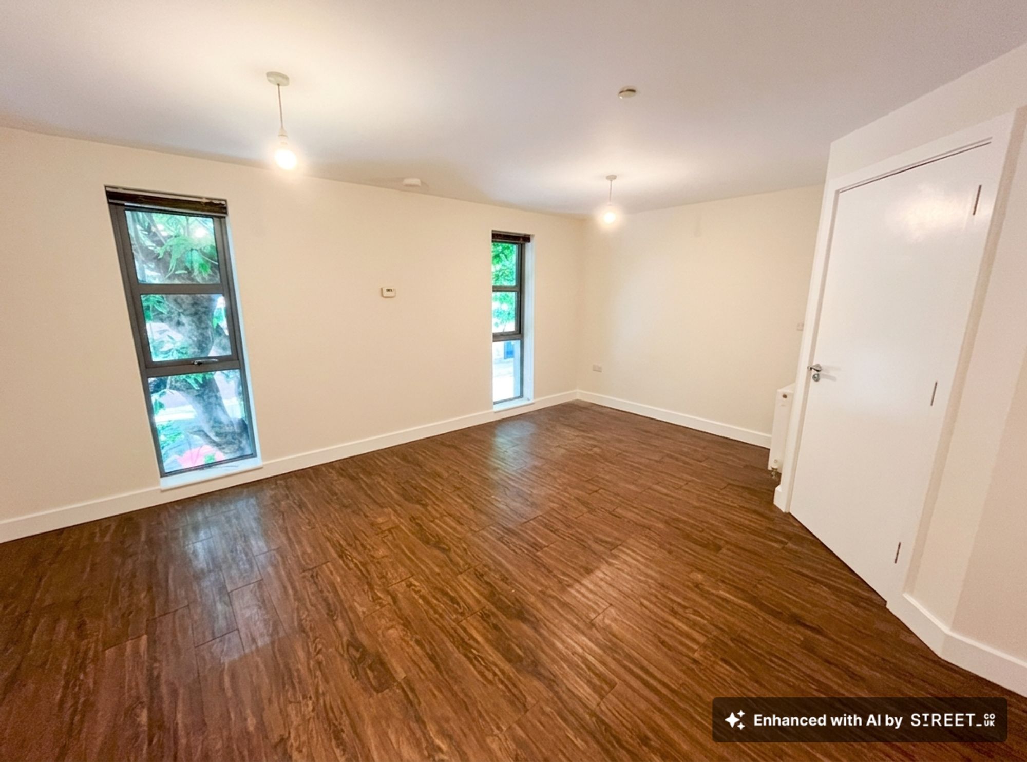 1 bed studio flat to rent in Corporation Street, Taunton, TA1 2
