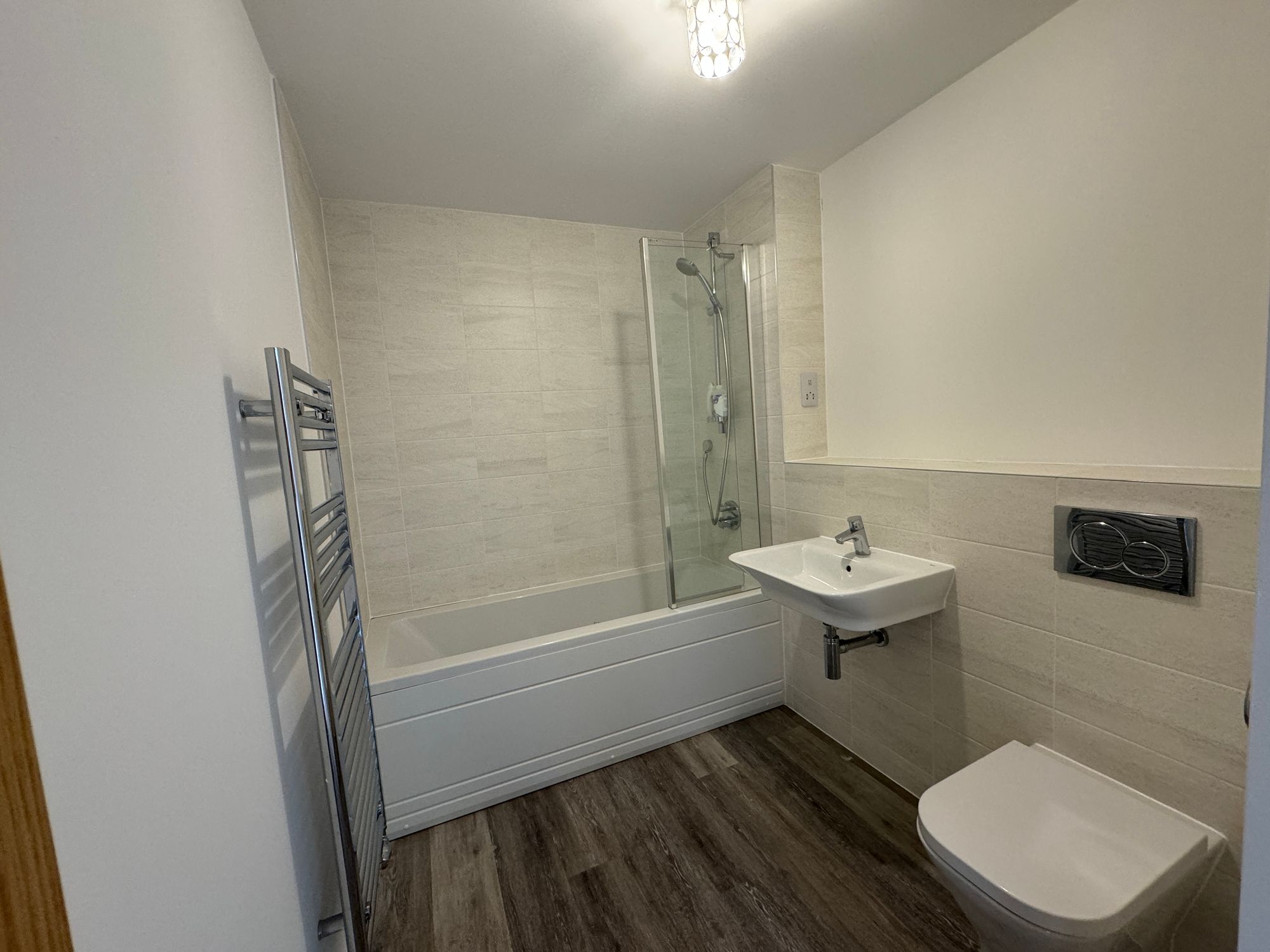 3 bed semi-detached town house to rent in Firepool Crescent, Taunton, TA1  - Property Image 4
