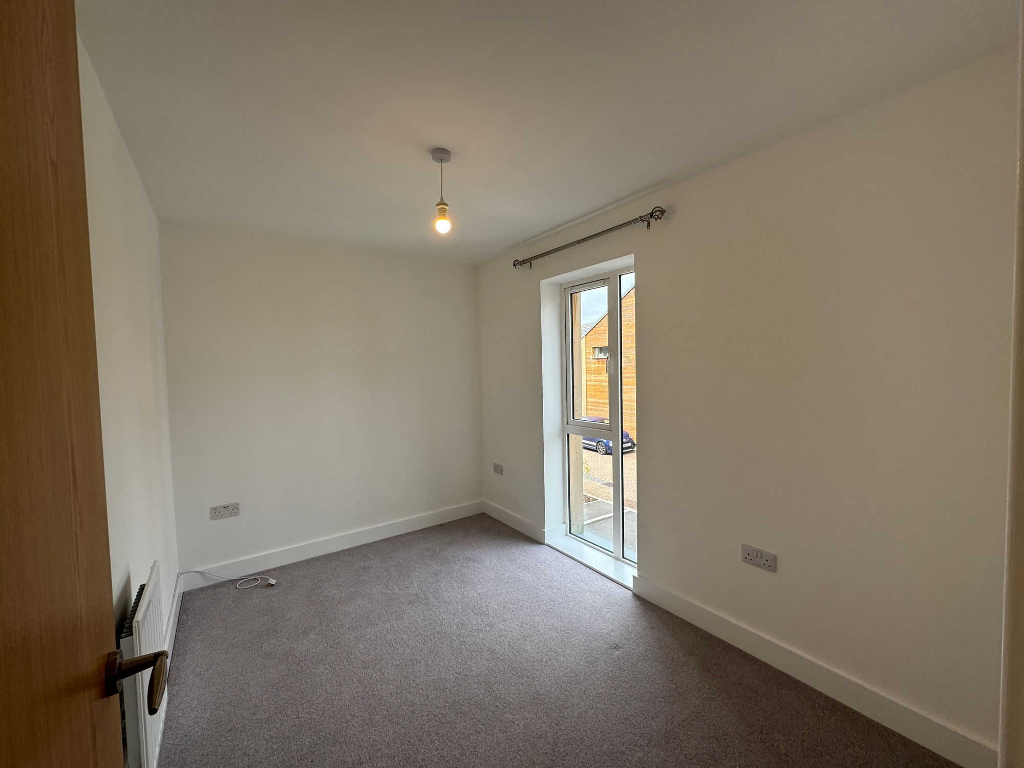 3 bed semi-detached town house to rent in Firepool Crescent, Taunton, TA1 8