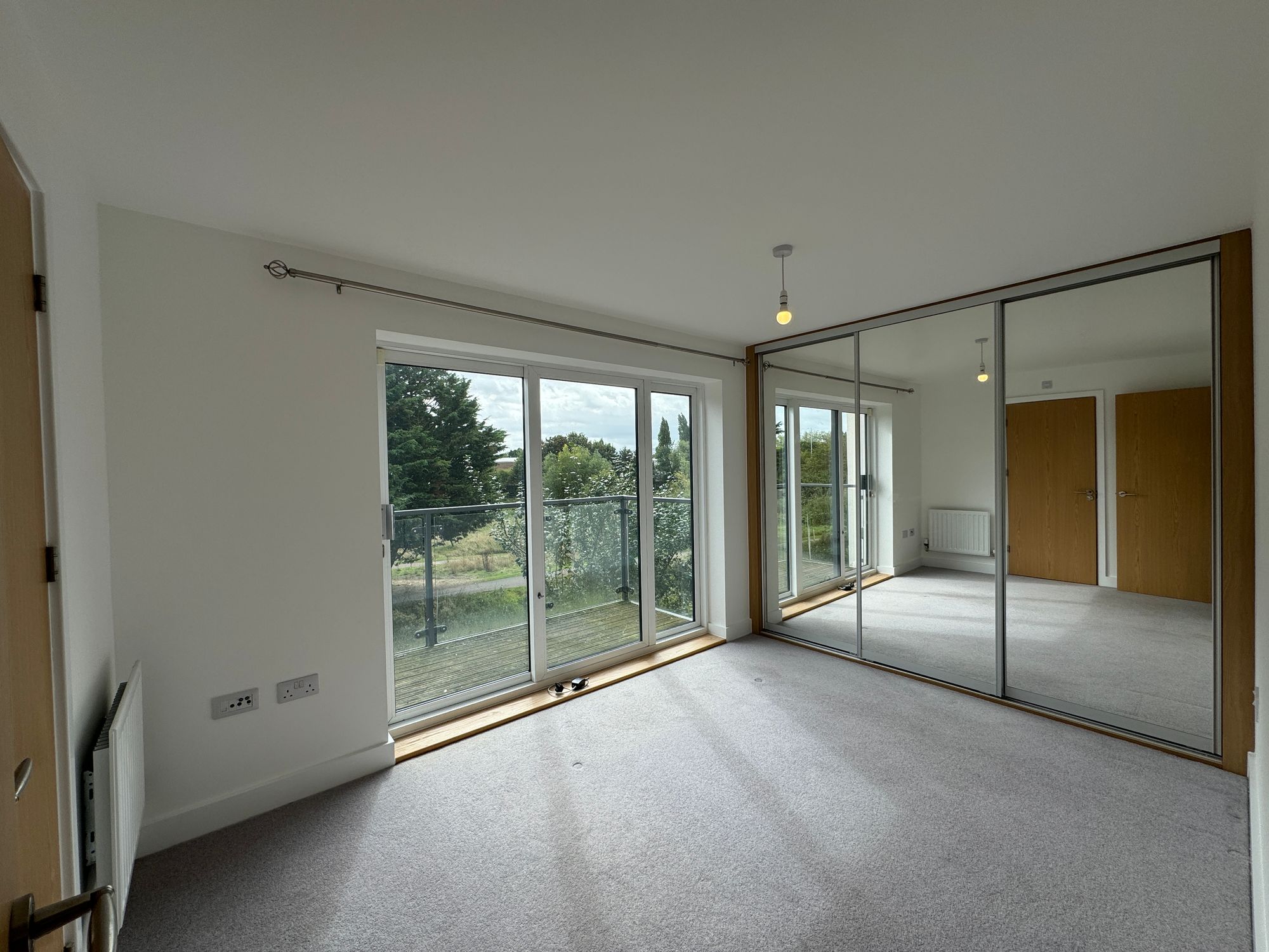 3 bed semi-detached town house to rent in Firepool Crescent, Taunton, TA1 6