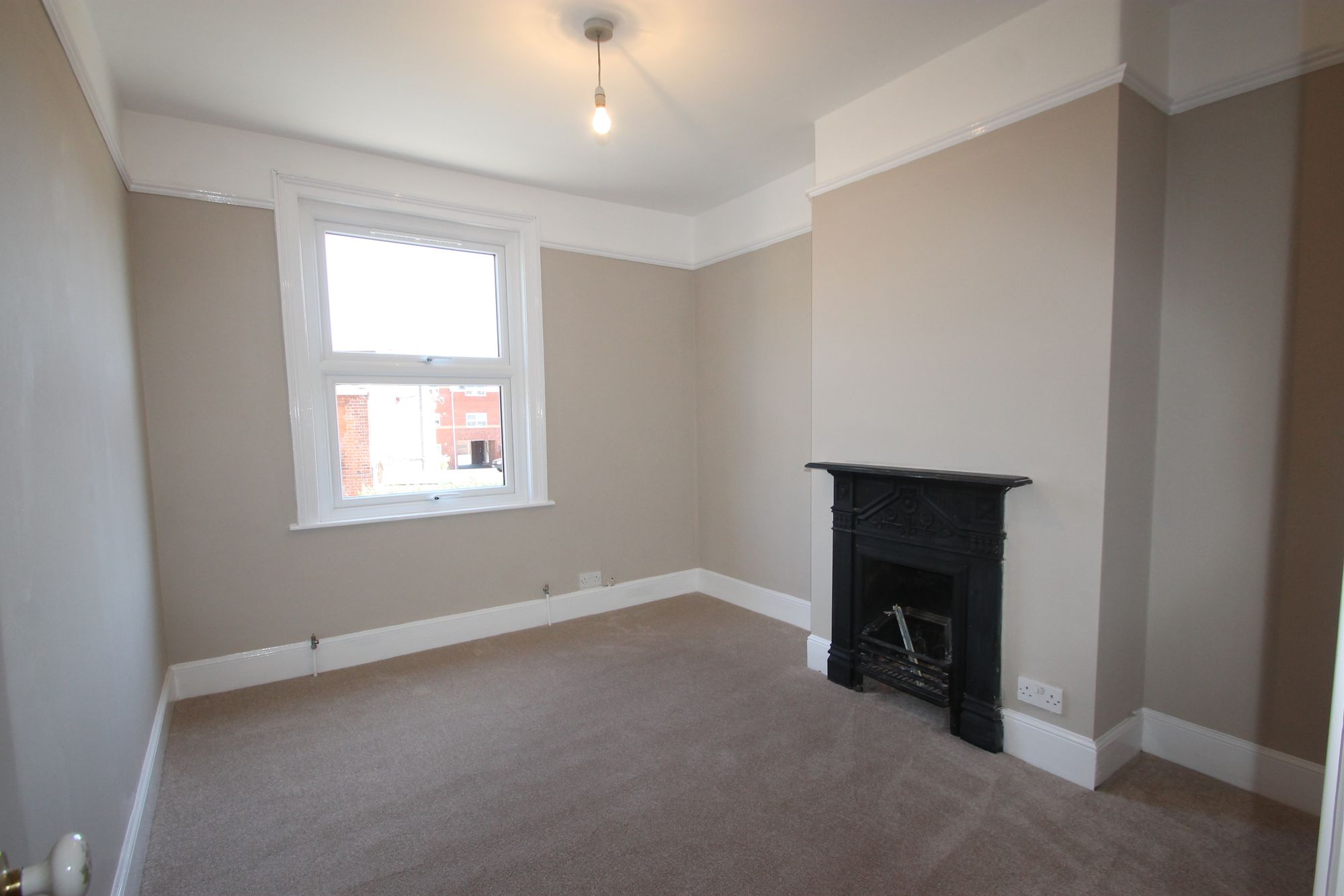 4 bed end of terrace house to rent in St. Augustine Street, Taunton, TA1  - Property Image 8