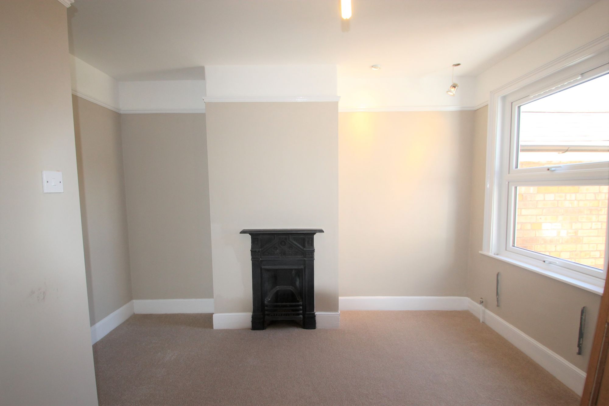4 bed end of terrace house to rent in St. Augustine Street, Taunton, TA1  - Property Image 5