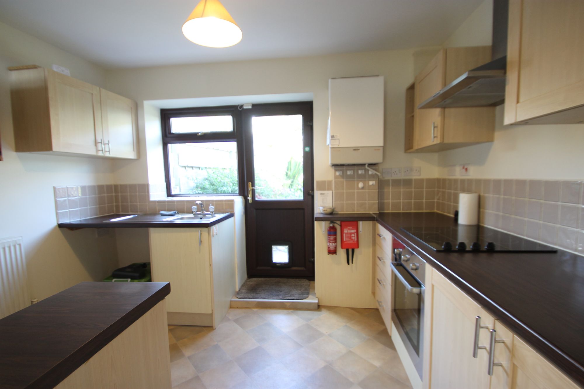 2 bed semi-detached house to rent in Norton Fitzwarren, Taunton, TA2  - Property Image 3