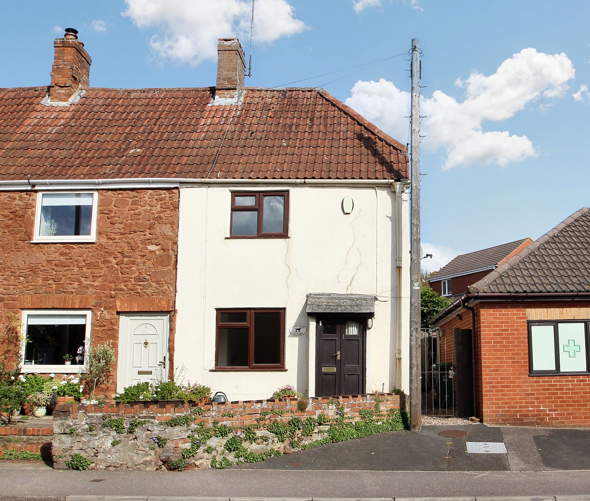 2 bed semi-detached house to rent in Norton Fitzwarren, Taunton, TA2  - Property Image 1