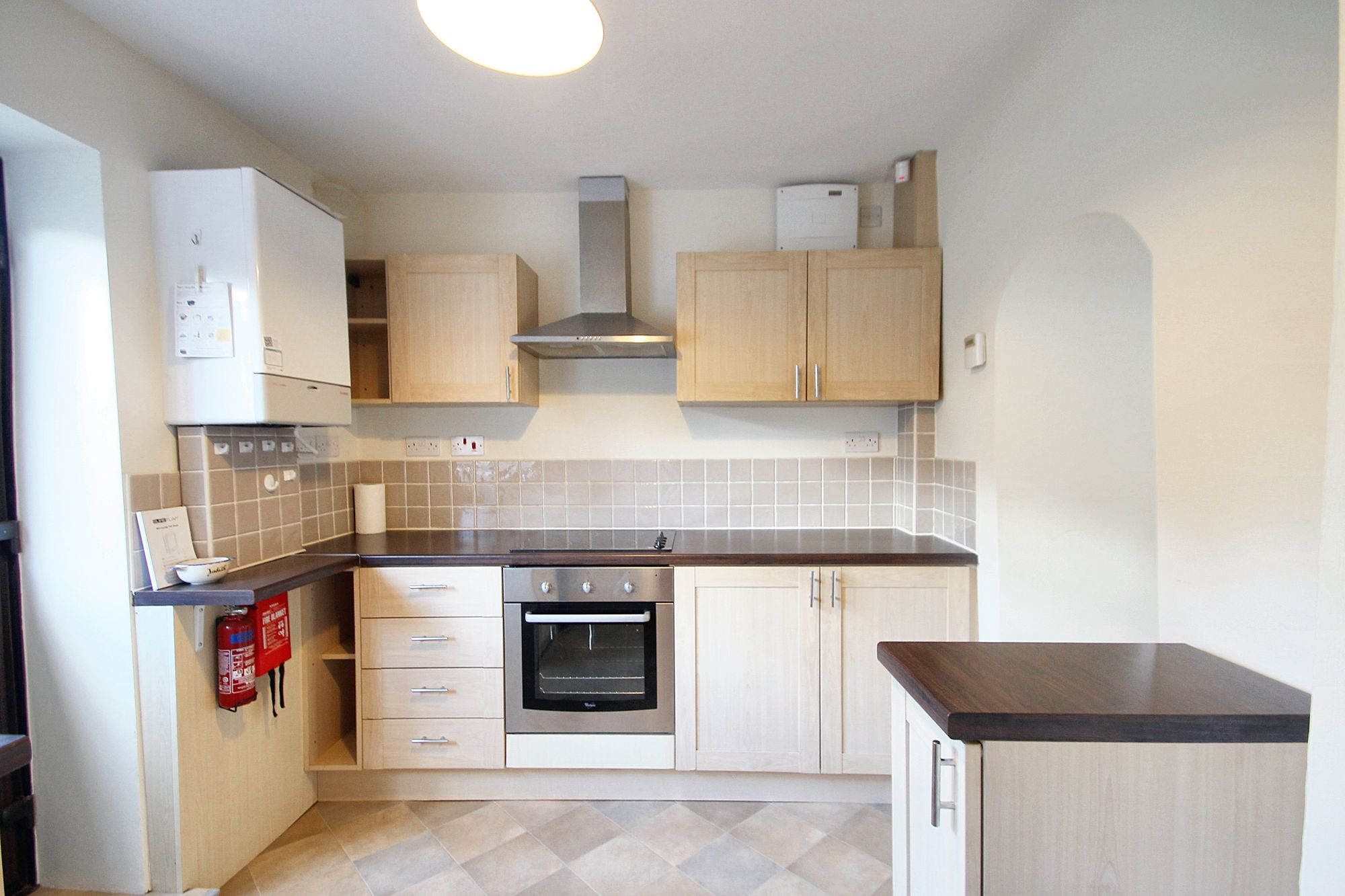 2 bed semi-detached house to rent in Norton Fitzwarren, Taunton, TA2 1