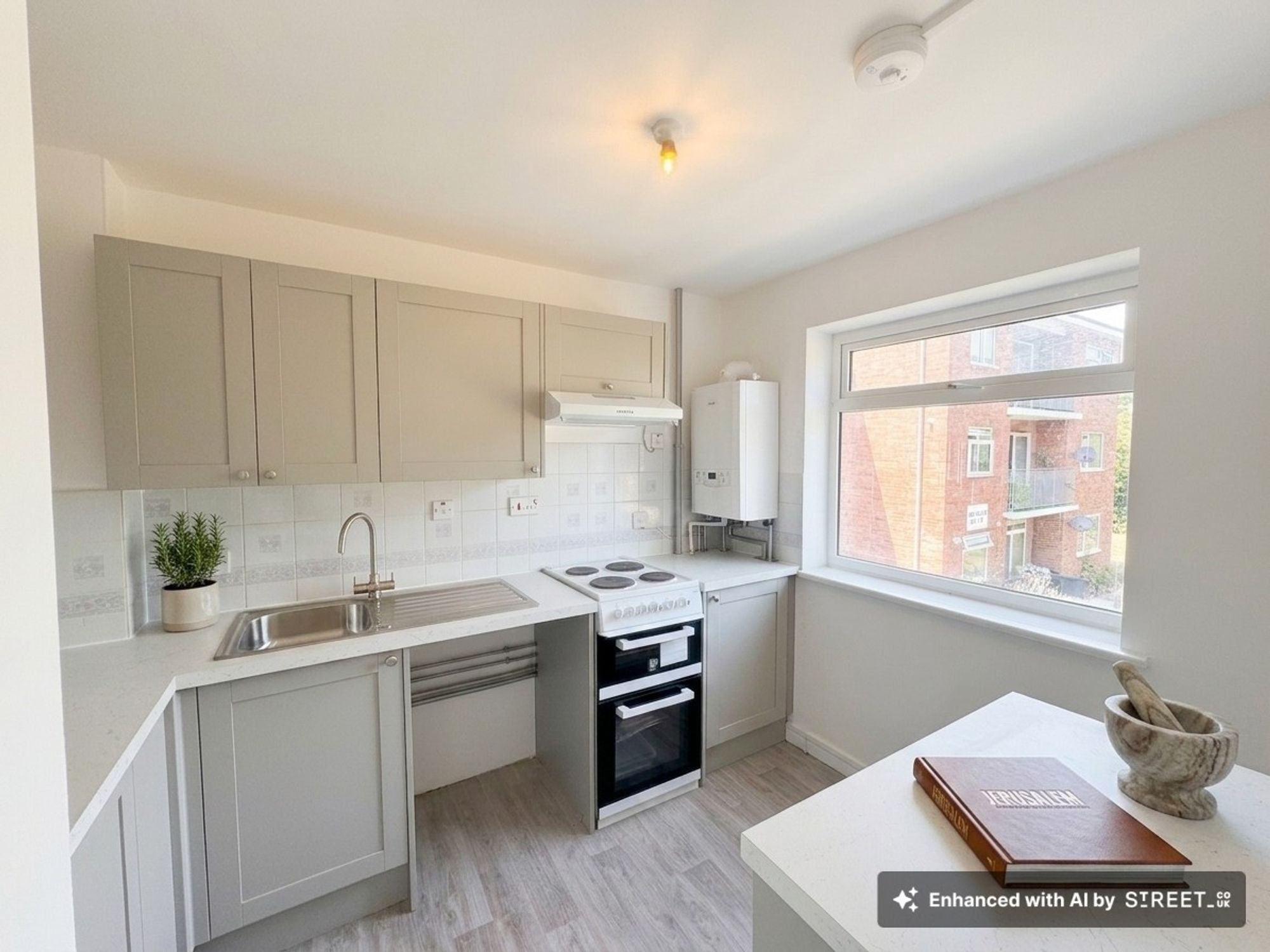 2 bed to rent in Burchs Close, Norwich Court, TA1 1