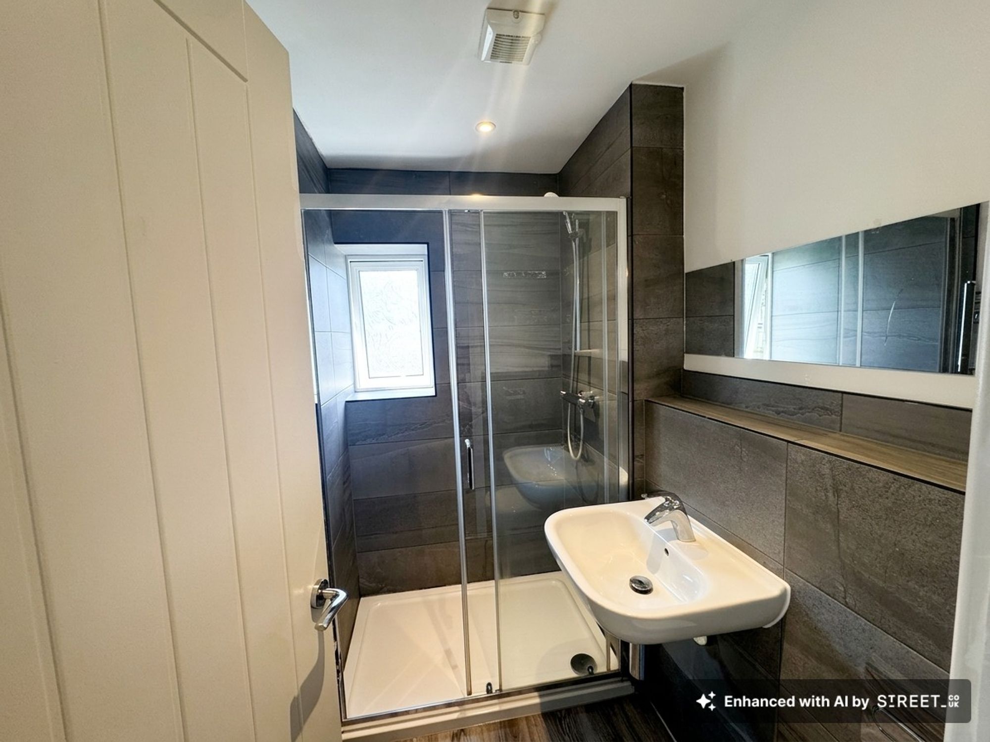 2 bed terraced house to rent in Burton Place, Taunton, TA1  - Property Image 4