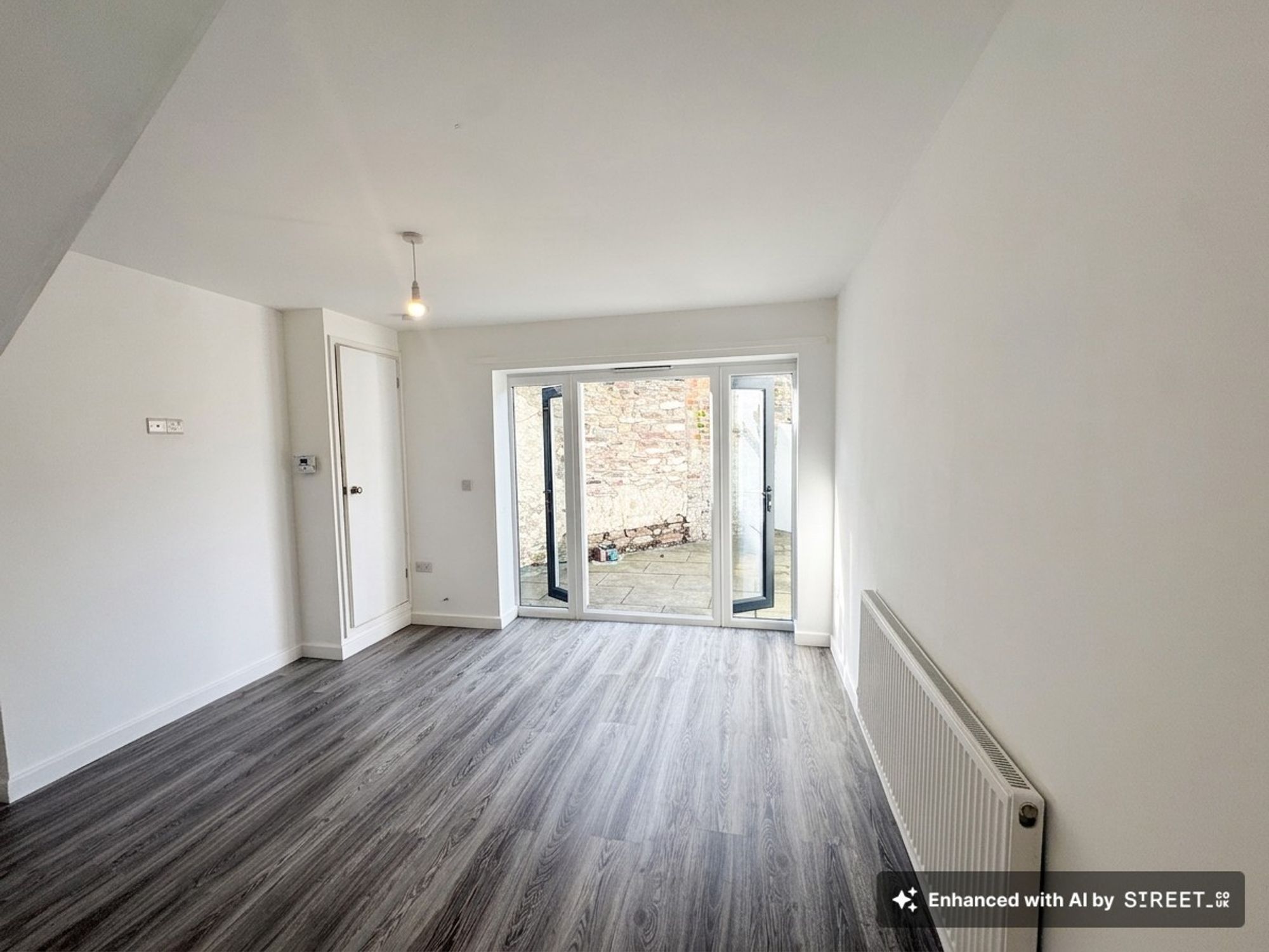 2 bed terraced house to rent in Burton Place, Taunton, TA1  - Property Image 6