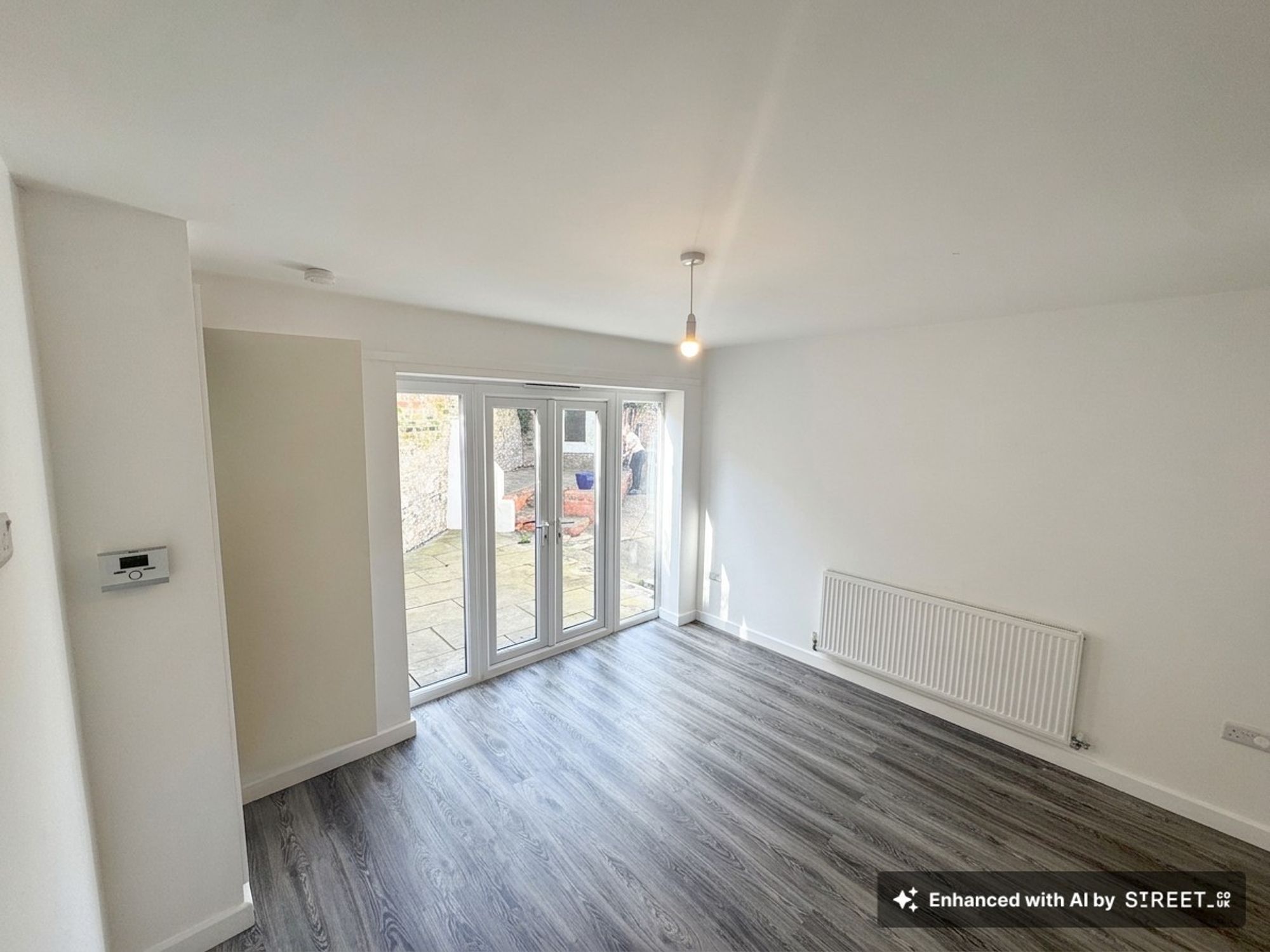 2 bed terraced house to rent in Burton Place, Taunton, TA1 7