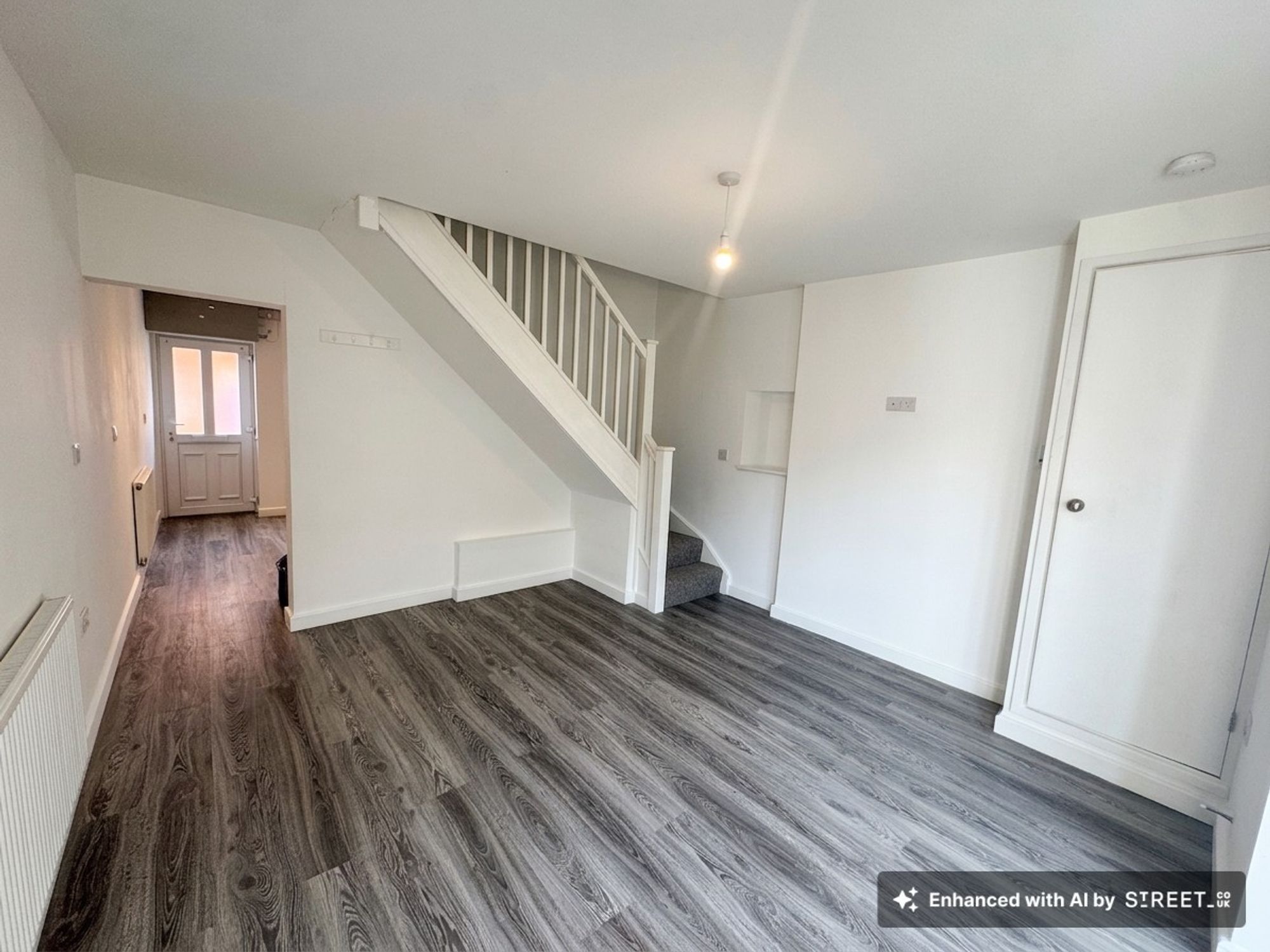 2 bed terraced house to rent in Burton Place, Taunton, TA1 6