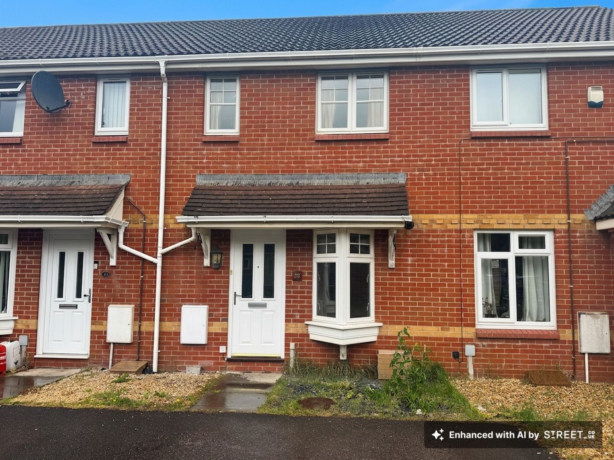 2 bed house to rent in Eaton Crescent, Taunton, TA2 - Property Image 1