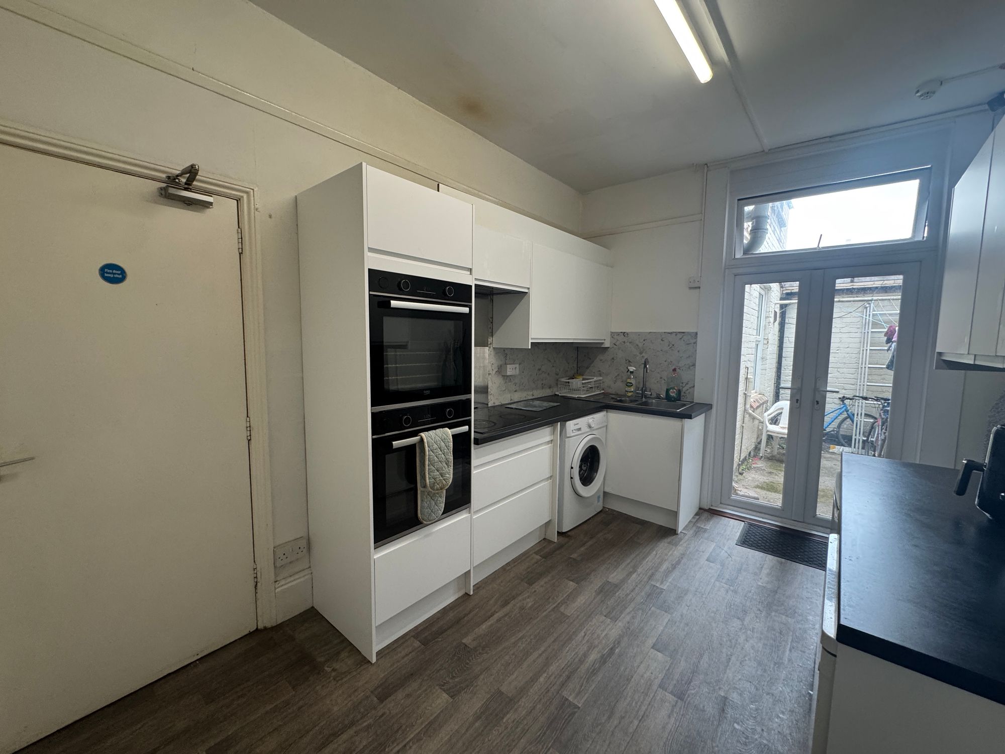 6 bed house share to rent in Belvedere Road, Taunton, TA1 7