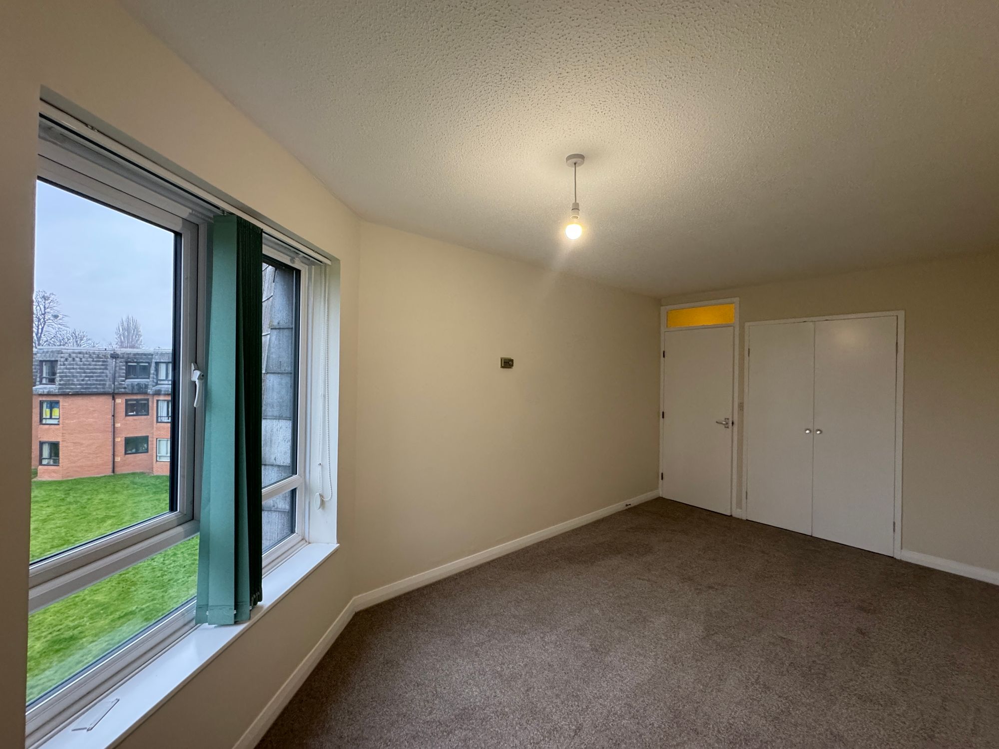 1 bed flat to rent in French Weir Close, Summerfield Court French Weir Close, TA1 2