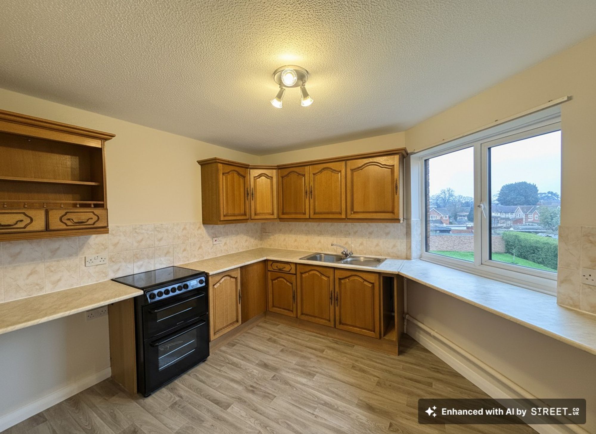 1 bed flat to rent in French Weir Close, Summerfield Court French Weir Close, TA1 1