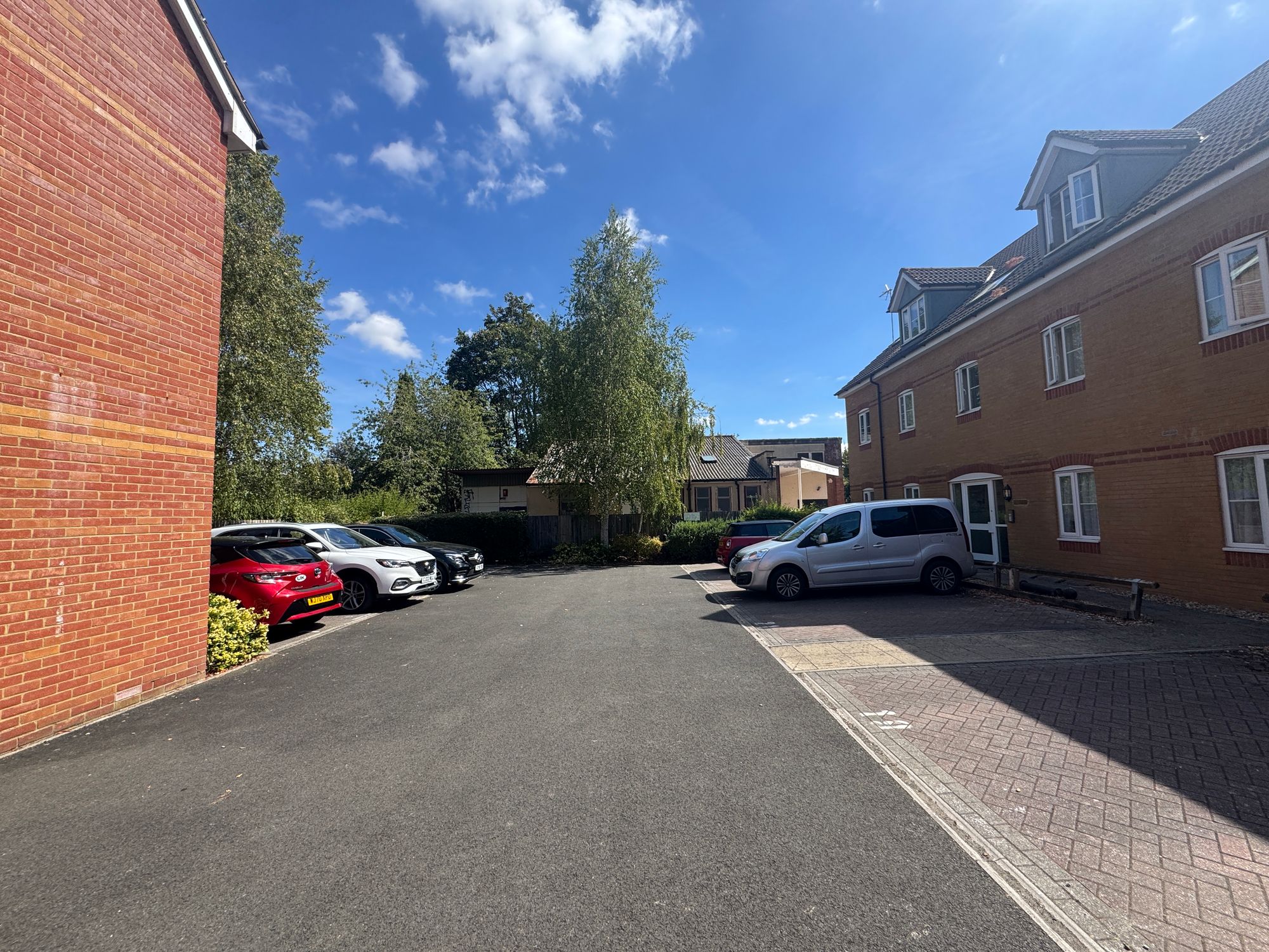 2 bed flat to rent in Gloucester Street, Taunton, TA1 14