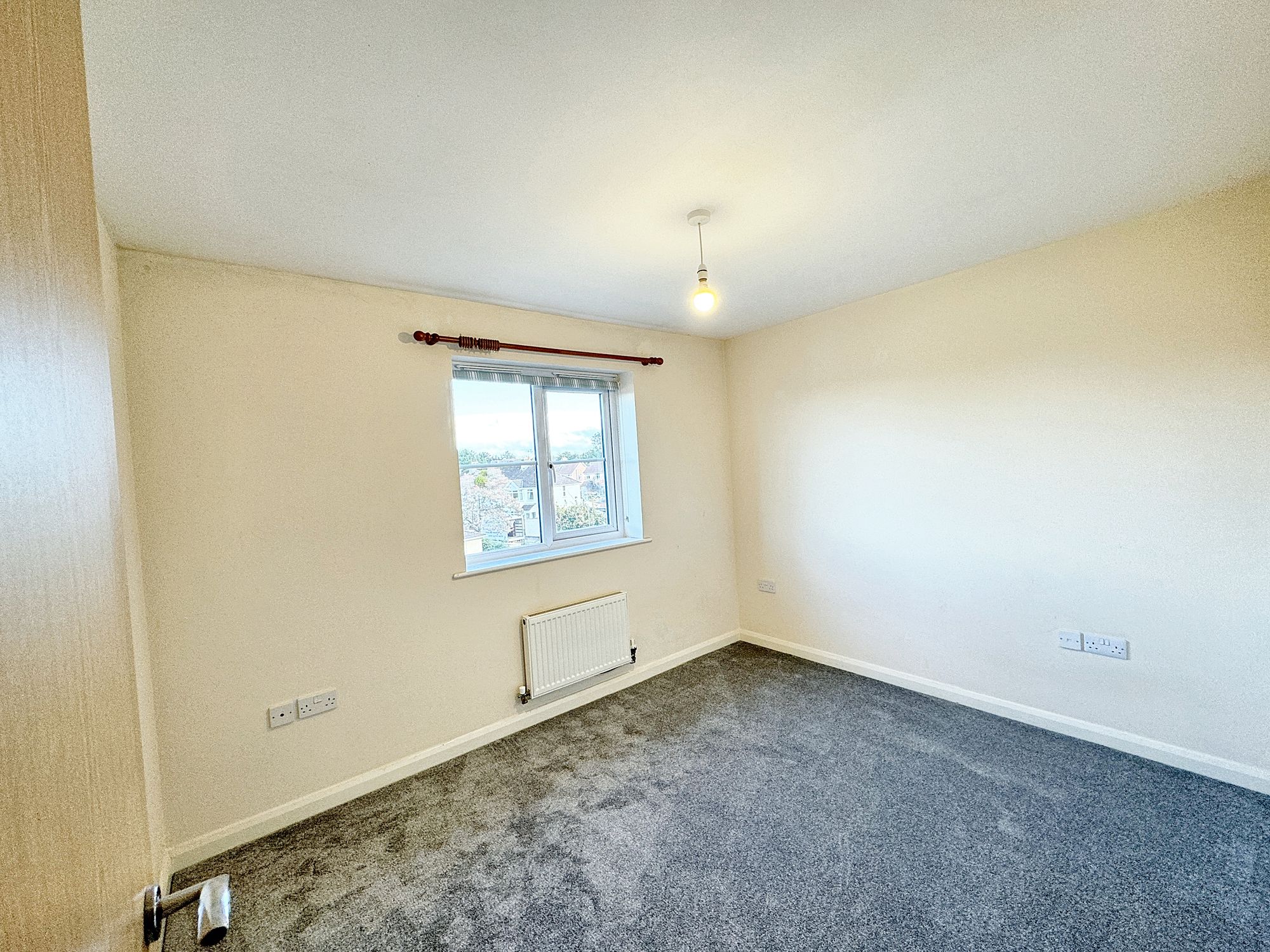 2 bed apartment to rent in Eastleigh Road, Taunton, TA1  - Property Image 4