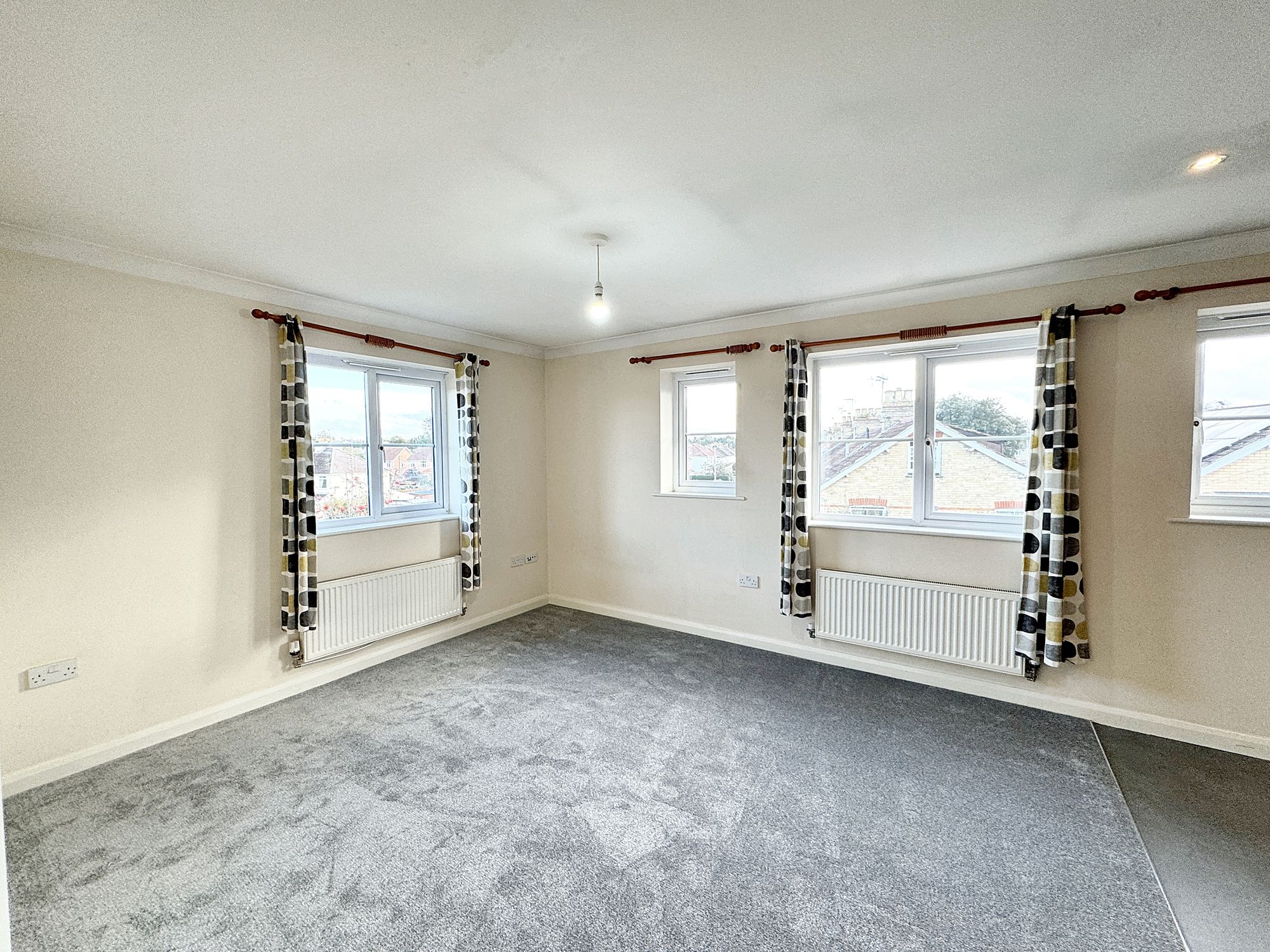 2 bed apartment to rent in Eastleigh Road, Taunton, TA1 5