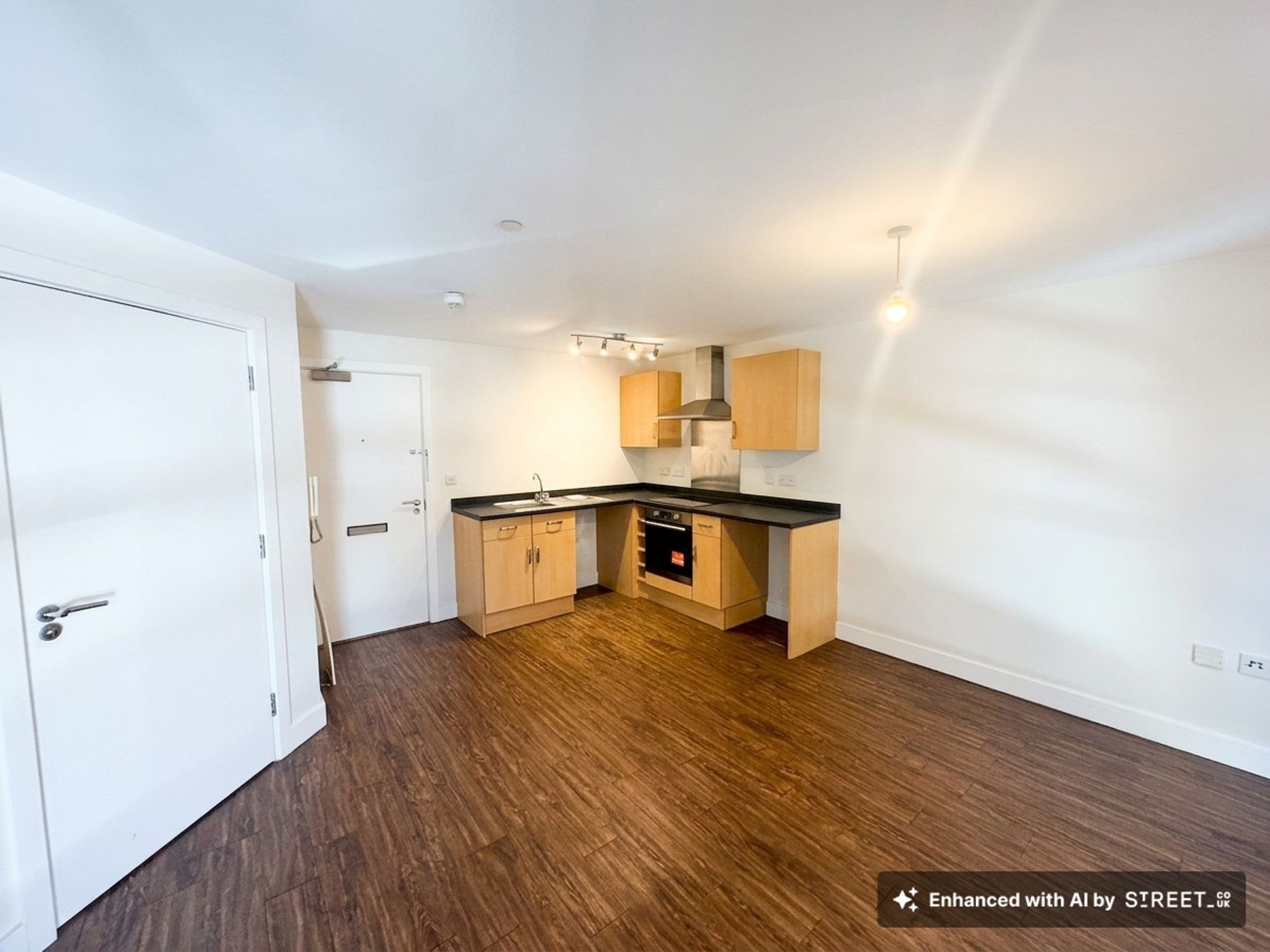 1 bed studio flat to rent in Corporation Street, Taunton, TA1  - Property Image 4