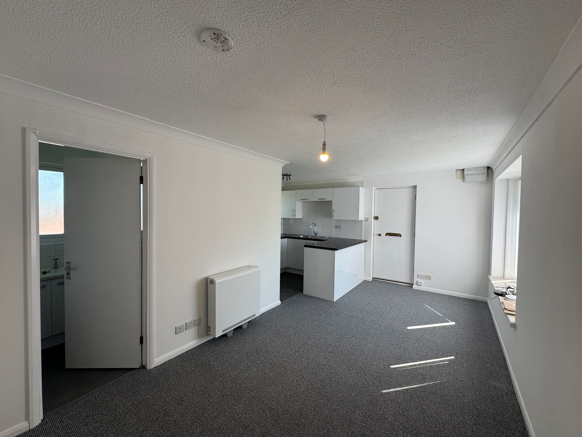 1 bed studio flat to rent in Allington Close, Taunton, TA1 3