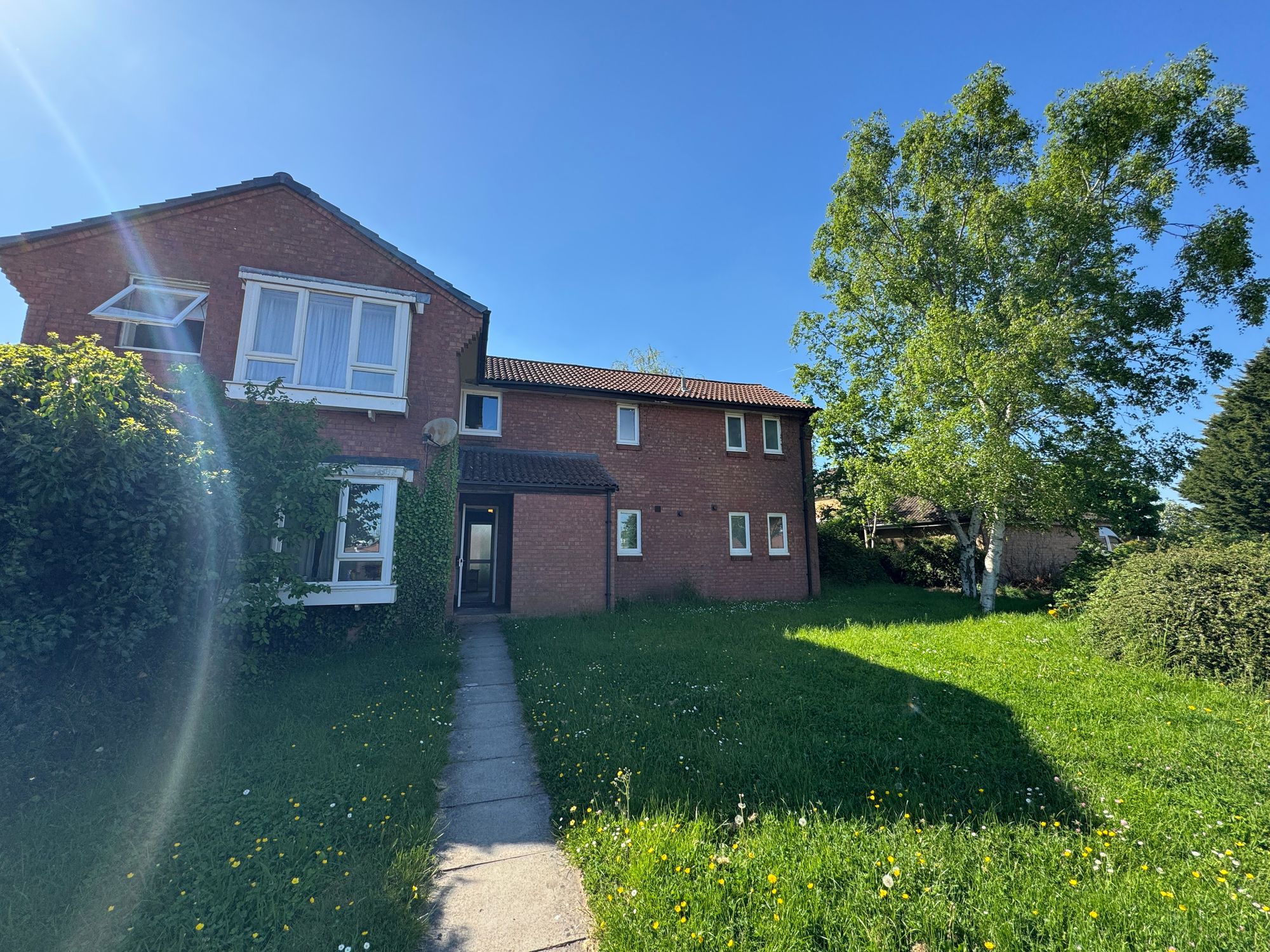 1 bed studio flat to rent in Allington Close, Taunton, TA1 9